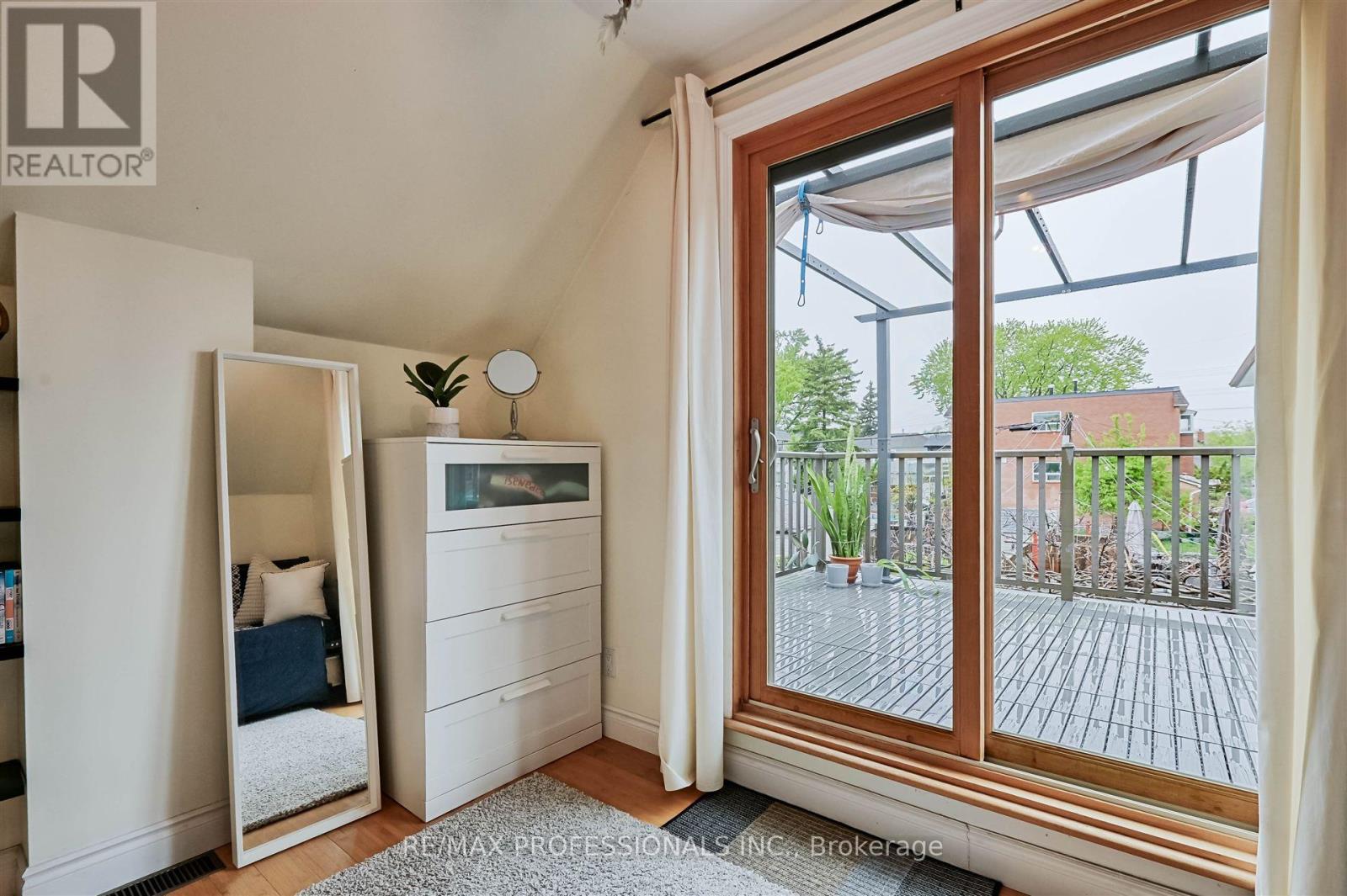 36 Florence Crescent, Toronto, Ontario  M6N 4E5 - Photo 20 - W12182347
