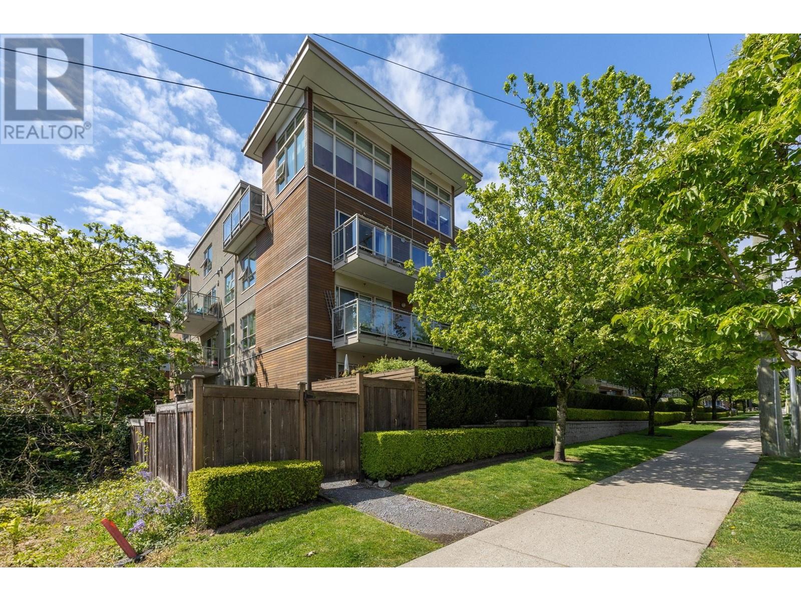 110 1033 St. Georges Avenue, North Vancouver, British Columbia  V7L 3H5 - Photo 4 - R2997004