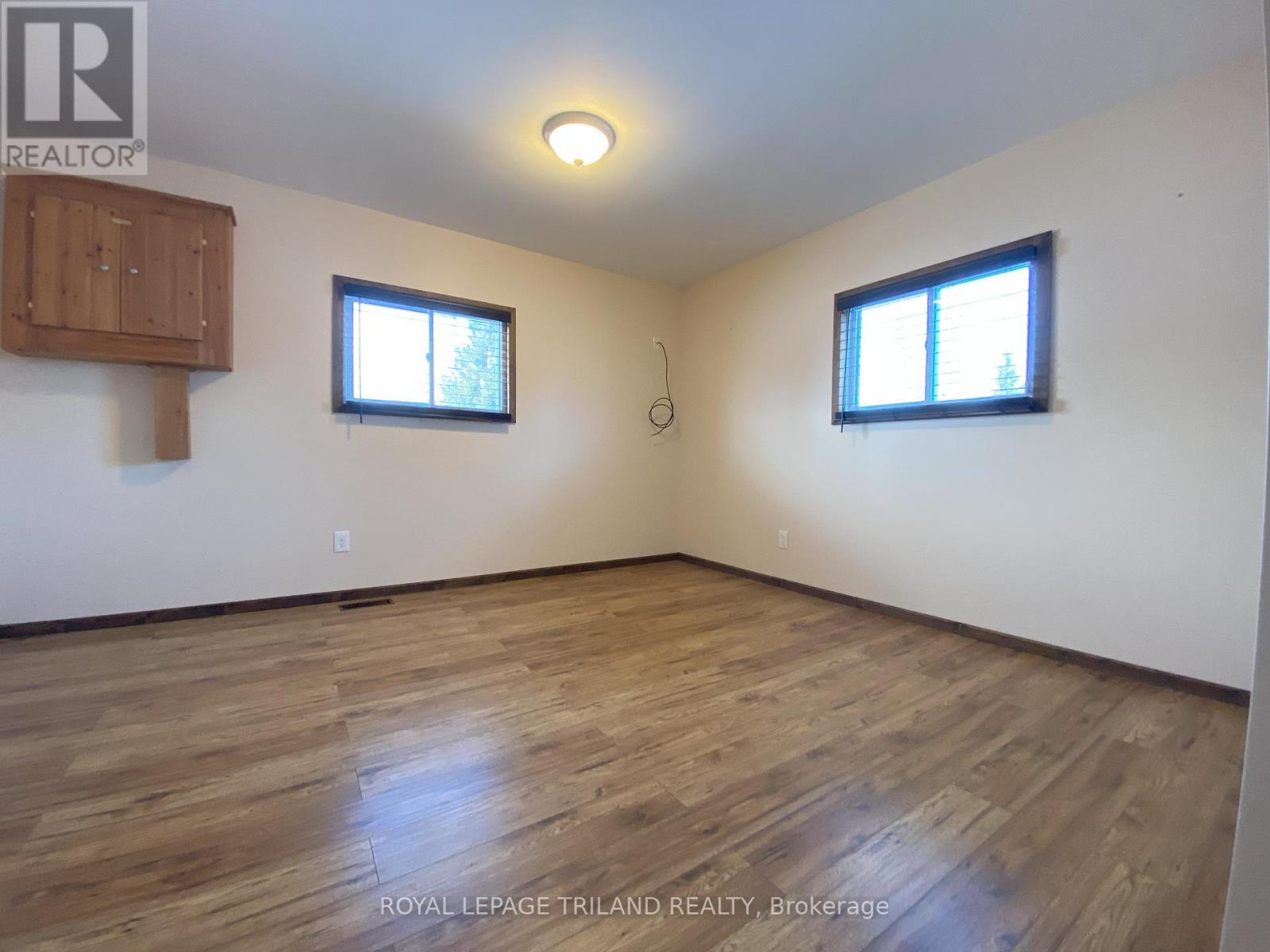 81 Mill Street, Lambton Shores, Ontario  N0M 2N0 - Photo 13 - X12182704