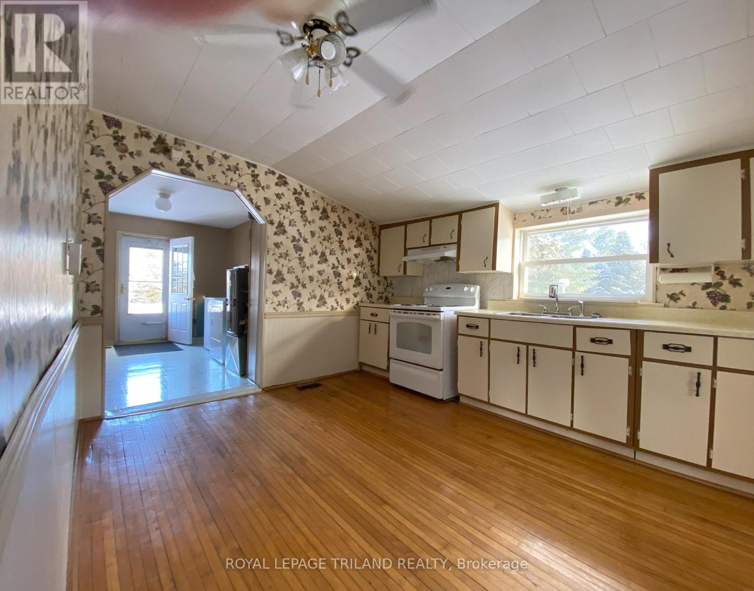 Photo 6 of 28 for 81 Mill Street