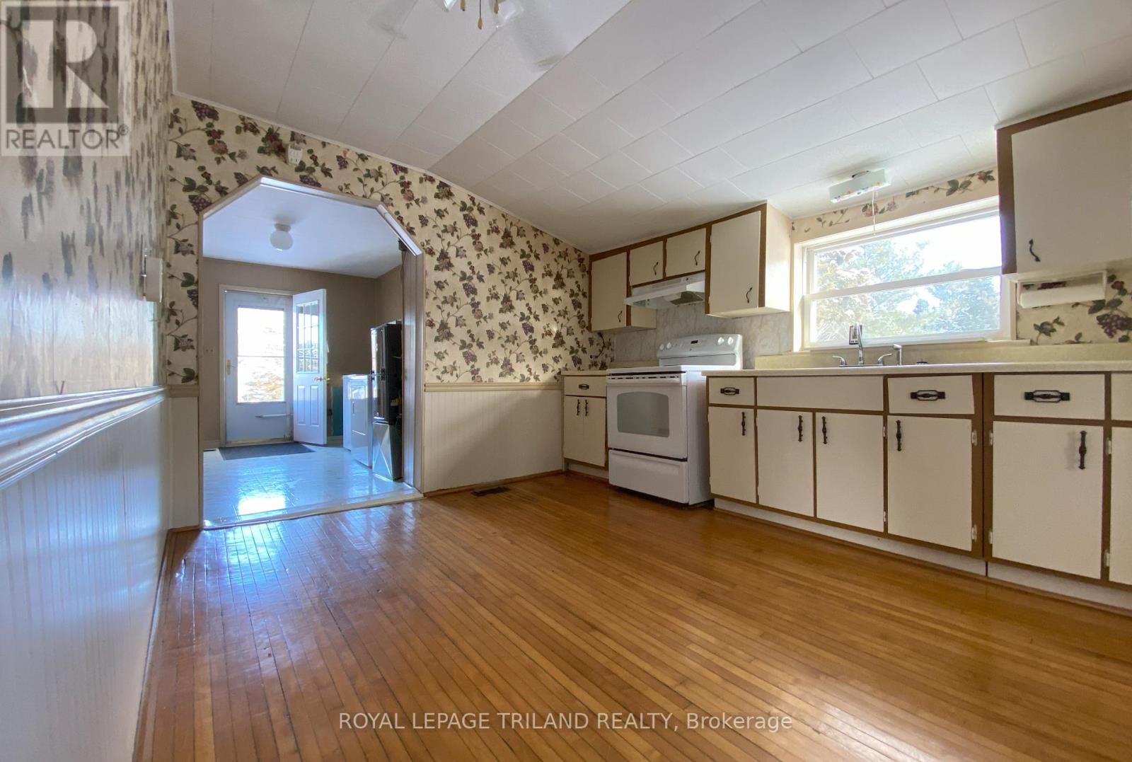 Photo 9 of 28 for 81 Mill Street