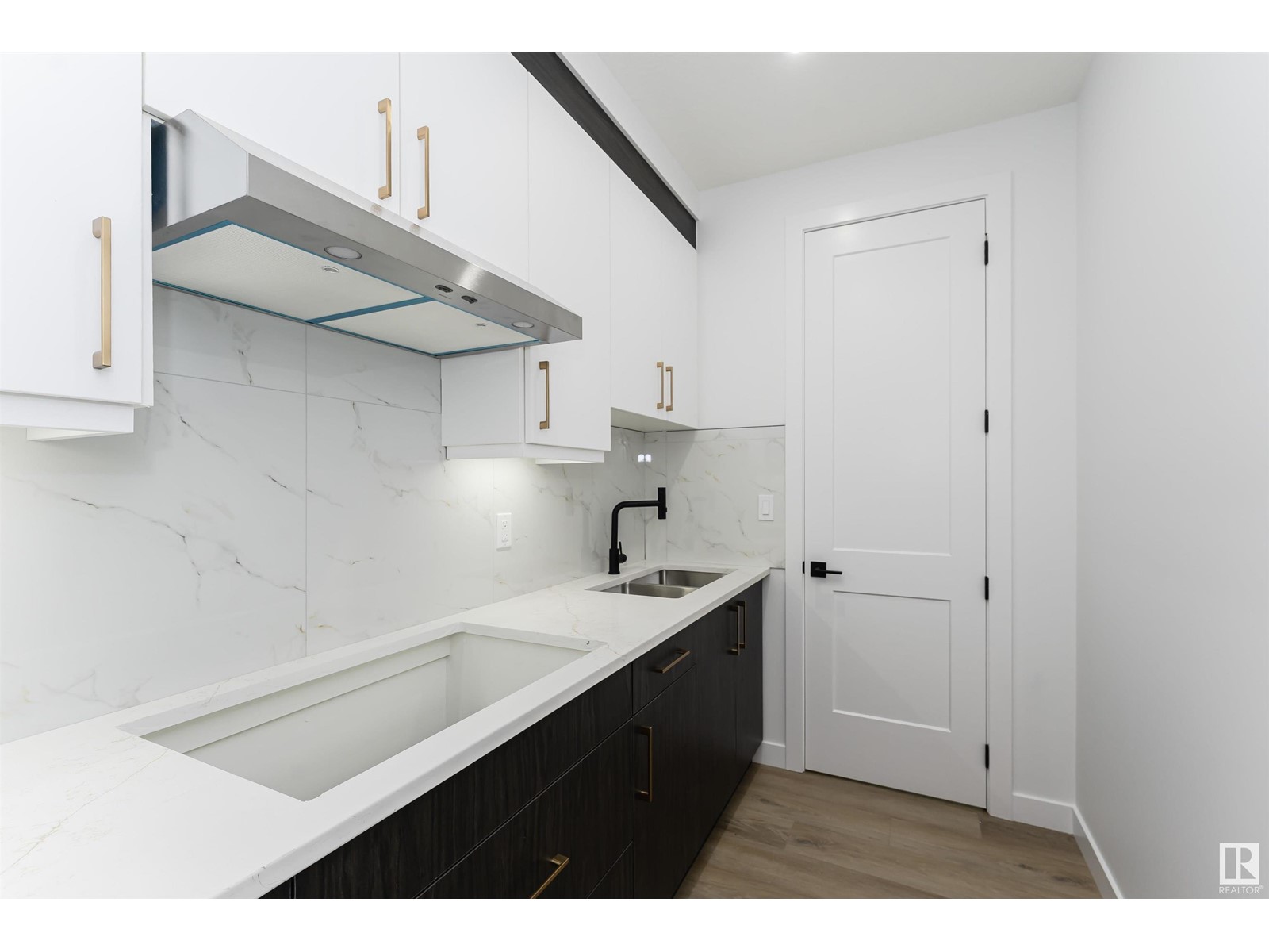 1591 Esaiw Place Nw Nw, Edmonton, Alberta  T6M 0E5 - Photo 10 - E4439214