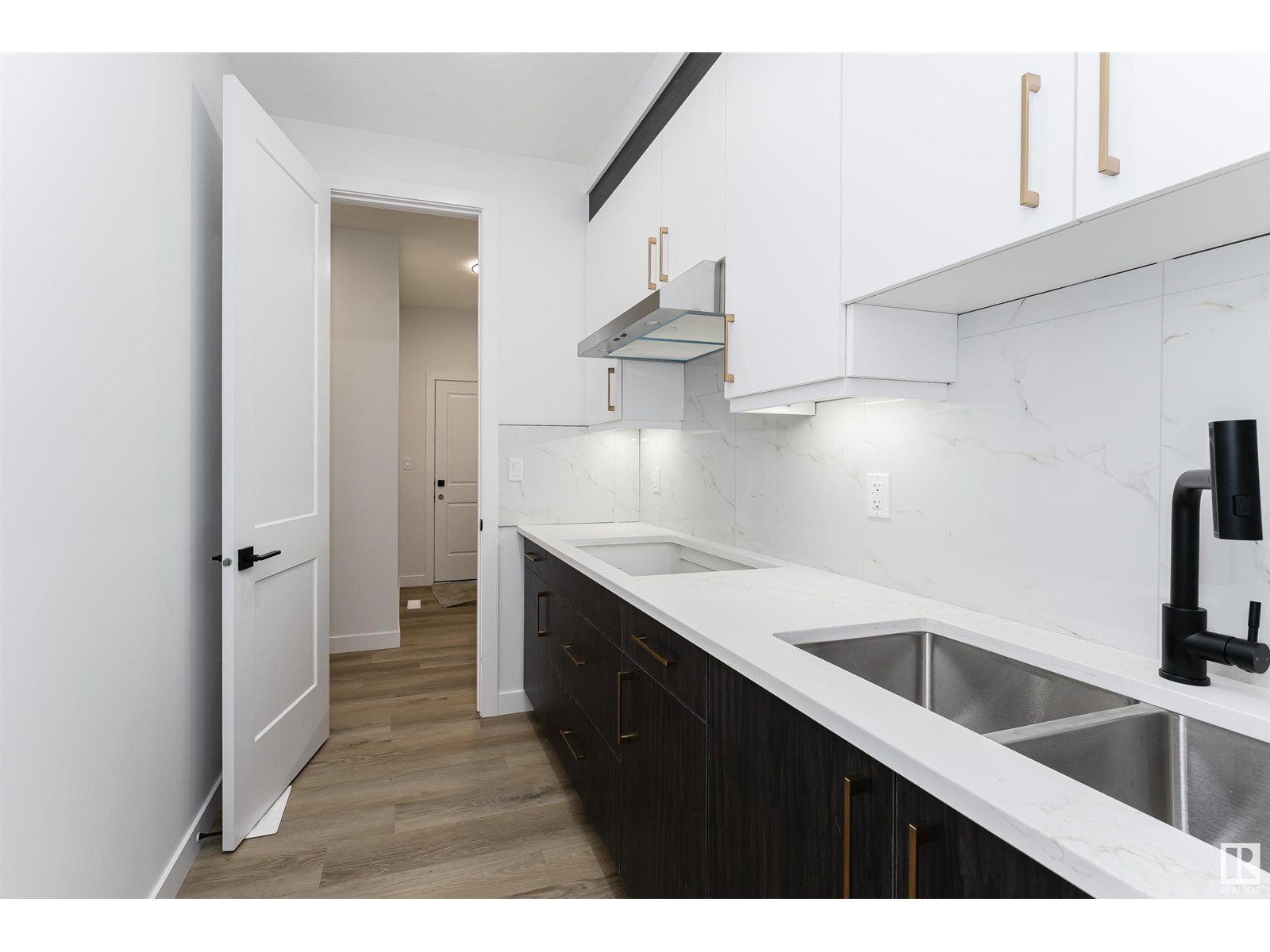 1591 Esaiw Place Nw Nw, Edmonton, Alberta  T6M 0E5 - Photo 11 - E4439214