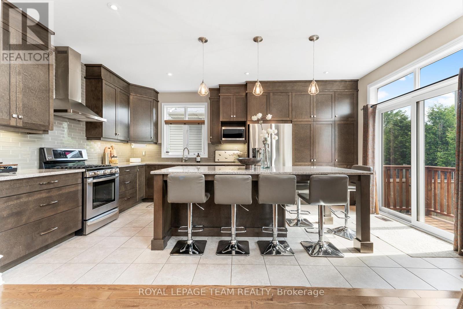 316 Sugar Pine Crescent, Ottawa, Ontario  K2M 0B1 - Photo 15 - X12182675