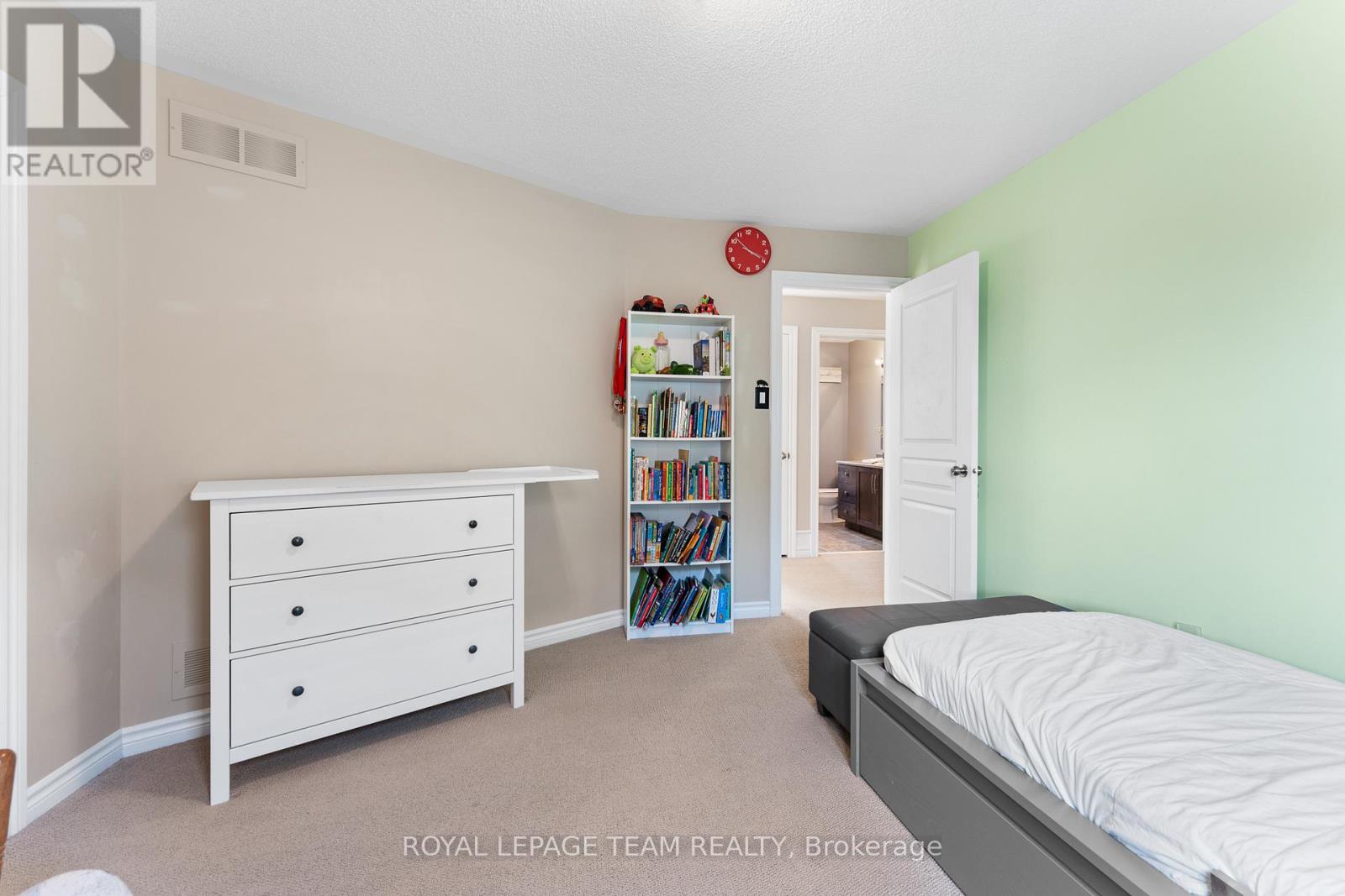 316 Sugar Pine Crescent, Ottawa, Ontario  K2M 0B1 - Photo 32 - X12182675