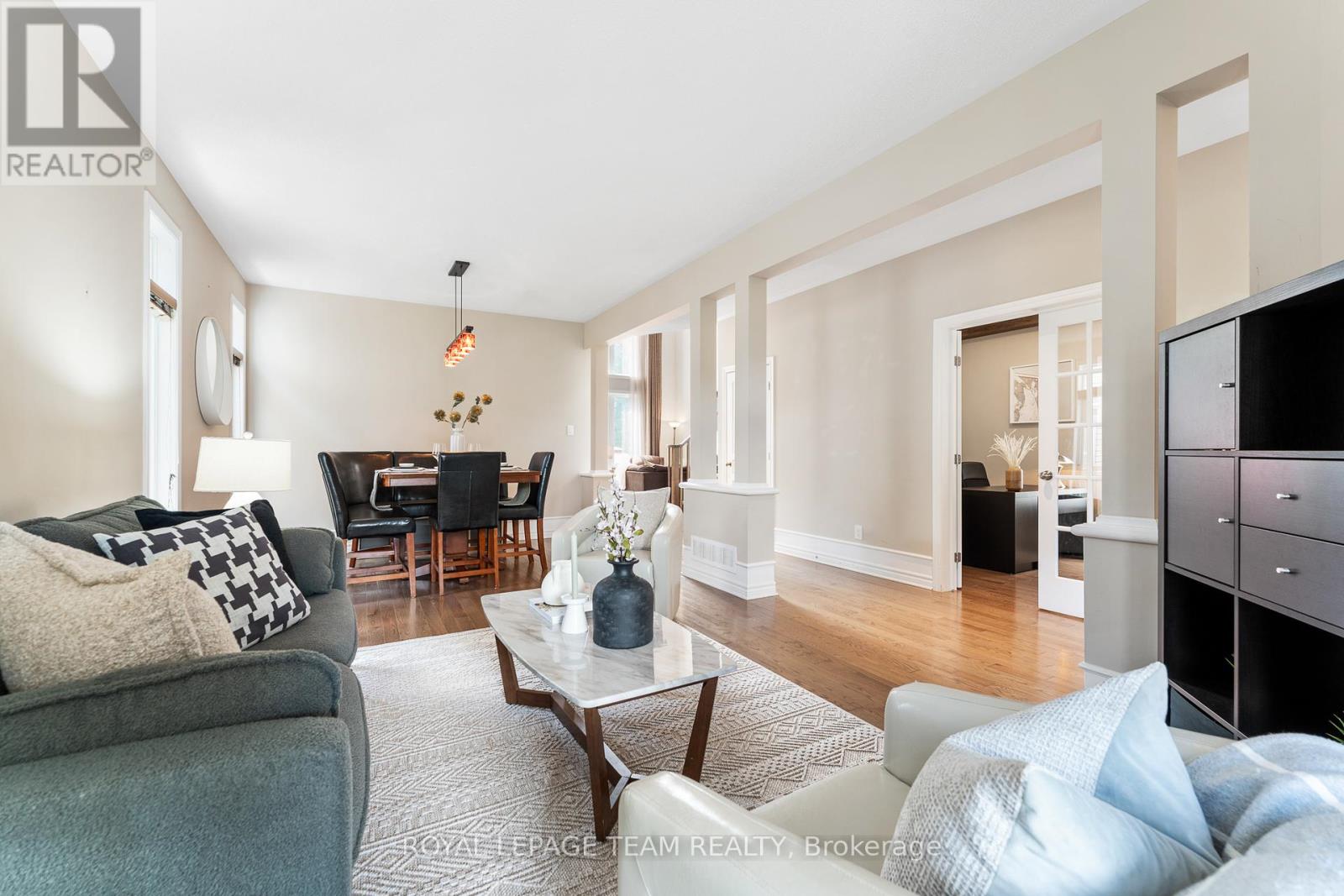 316 Sugar Pine Crescent, Ottawa, Ontario  K2M 0B1 - Photo 8 - X12182675