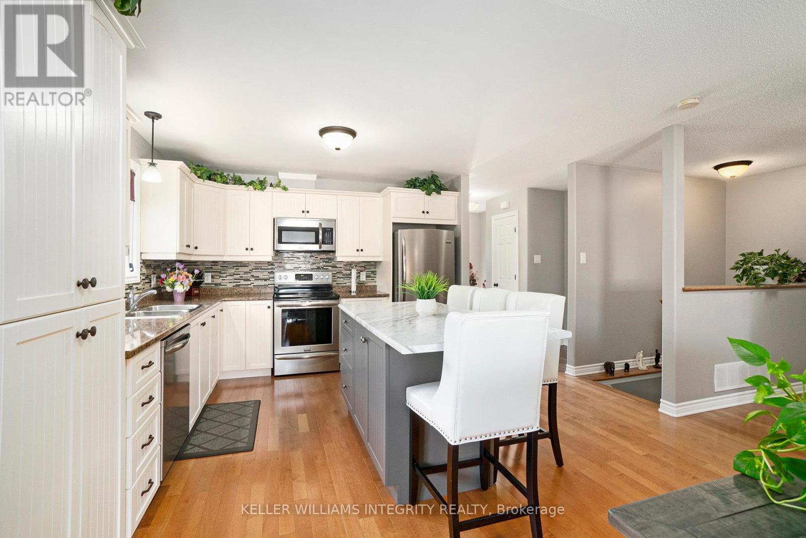 44 Lee Avenue, Smiths Falls, Ontario  K7A 0A2 - Photo 7 - X12182707