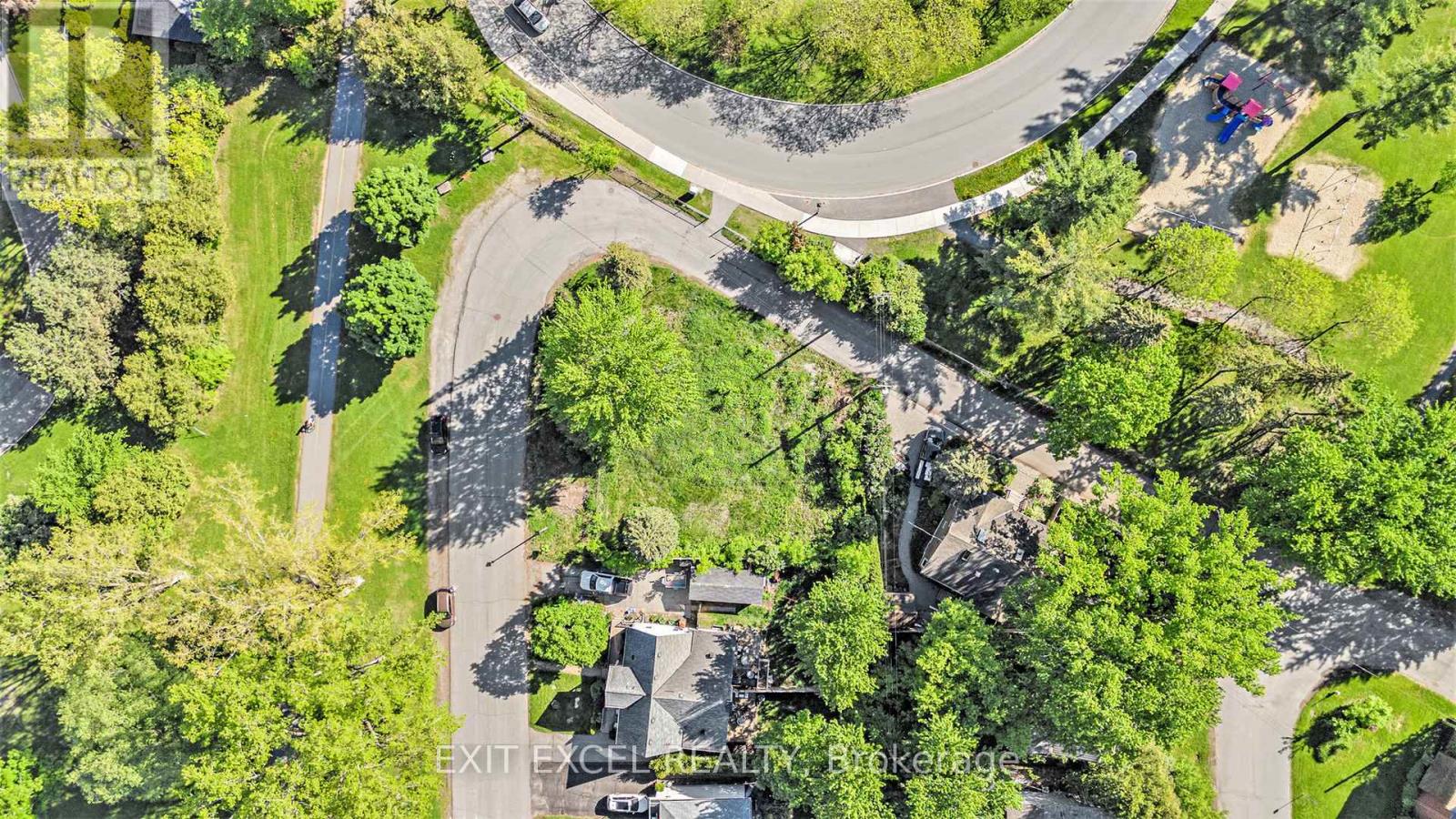 38 Farrow Street, Ottawa, Ontario  K2B 6E1 - Photo 5 - X12182709
