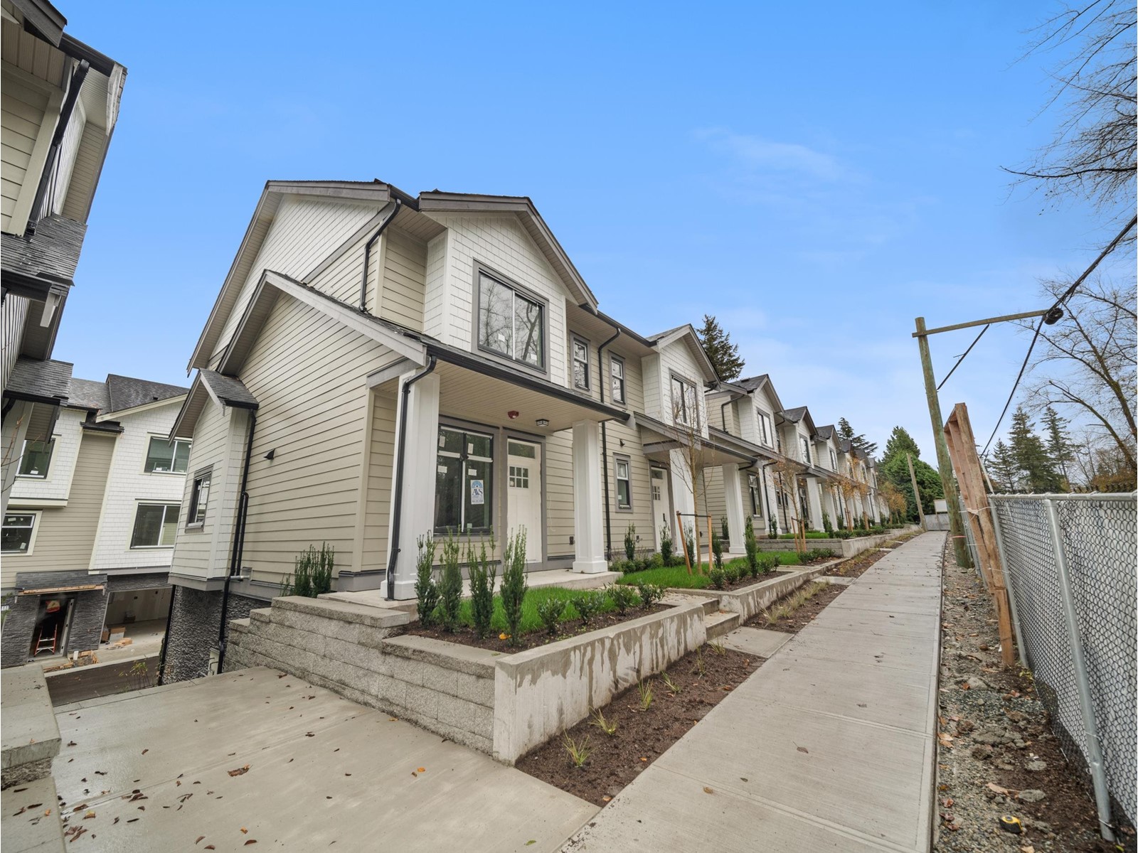 1 9688 182A STREET, surrey, British Columbia