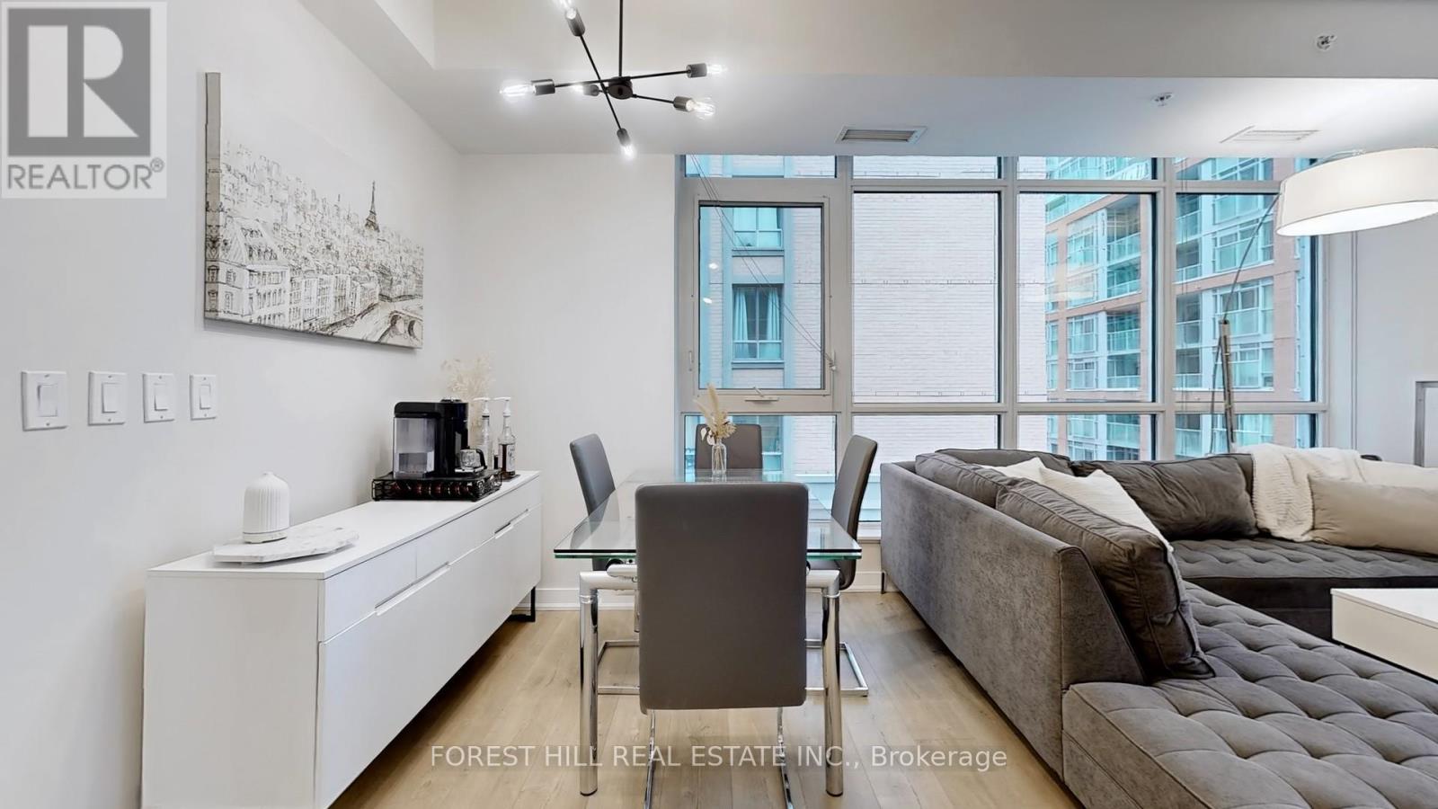 311 - 30 Nelson Street, Toronto, Ontario  M5V 0H5 - Photo 8 - C12142398