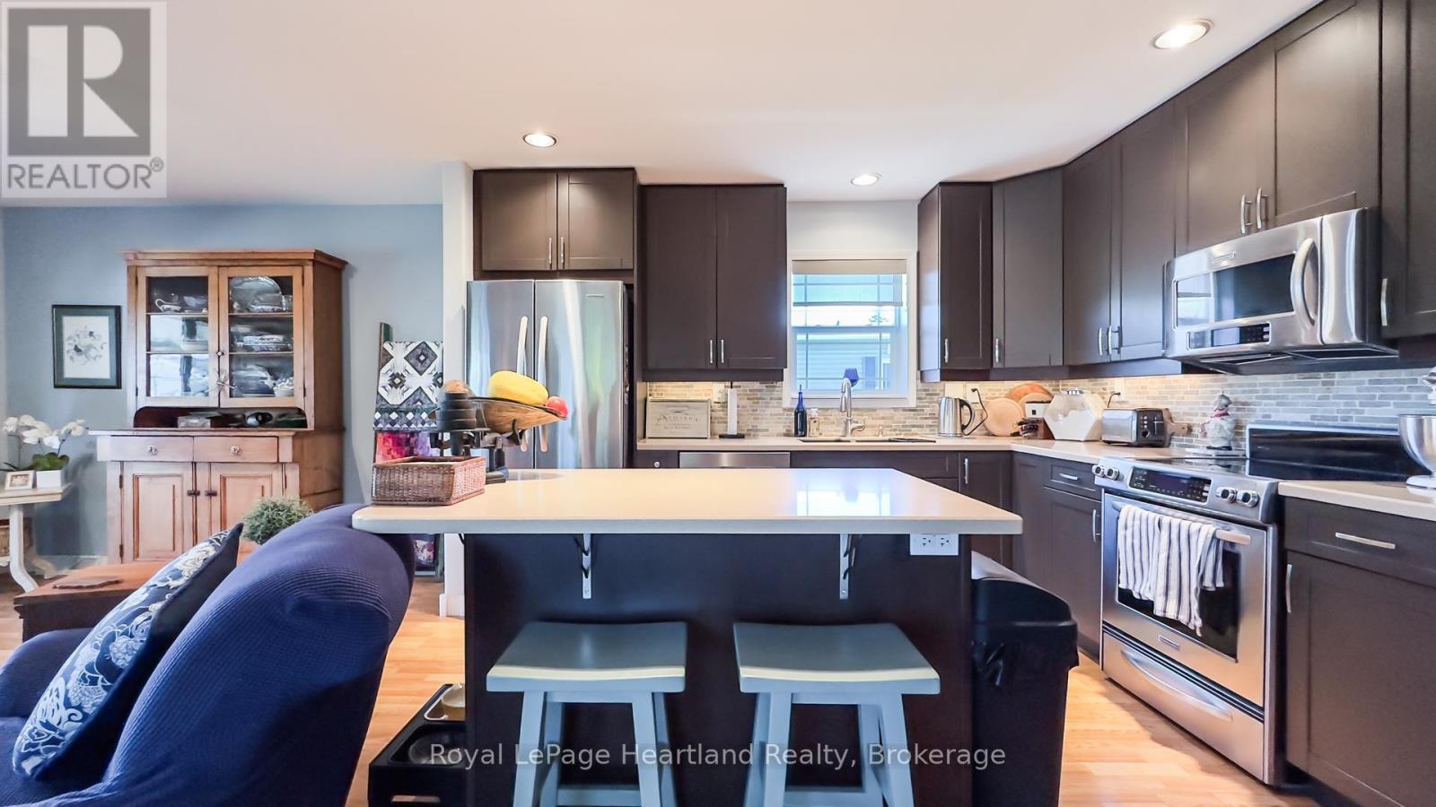 46 Algonquin Lane, Ashfield-Colborne-Wawanosh, Ontario  N7A 3Y2 - Photo 12 - X12179271