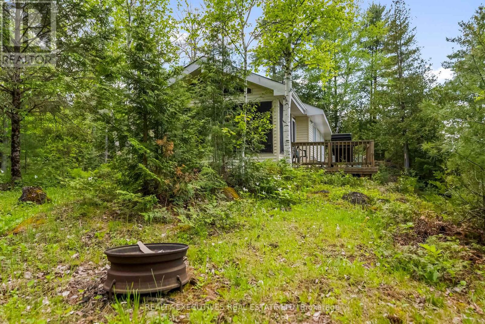 3120 Wabalac Side Road, Lanark Highlands, Ontario  K0G 1K0 - Photo 25 - X12182641