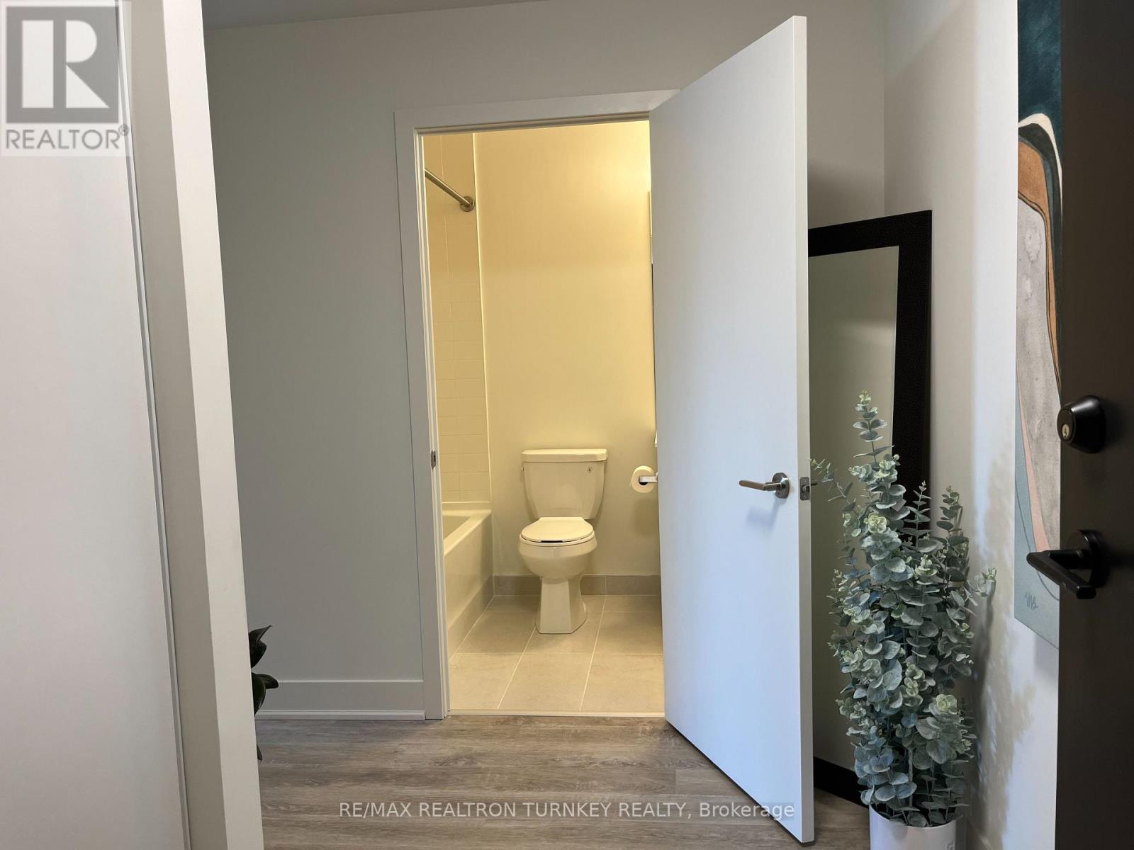 018 - 185 Deerfield Road, Newmarket, Ontario  L3Y 0G7 - Photo 15 - N12181993