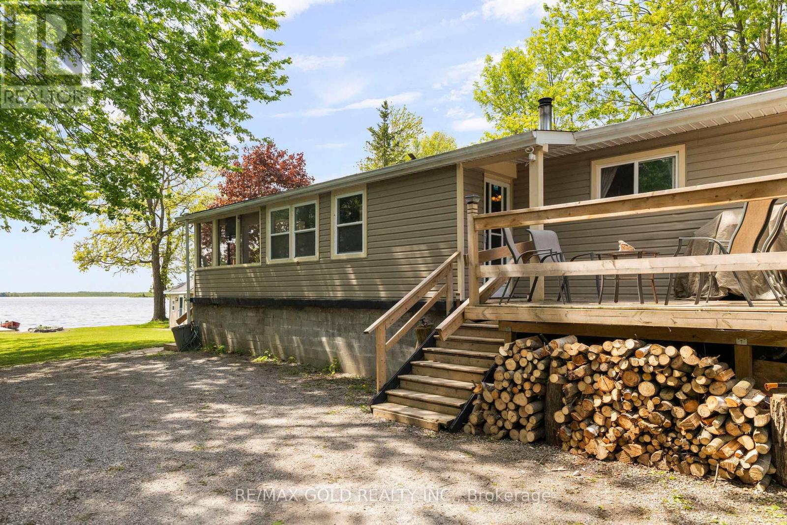 1305 Carol Ann Avenue, Ramara (Brechin), Ontario  L0K 1B0 - Photo 3 - S12181523