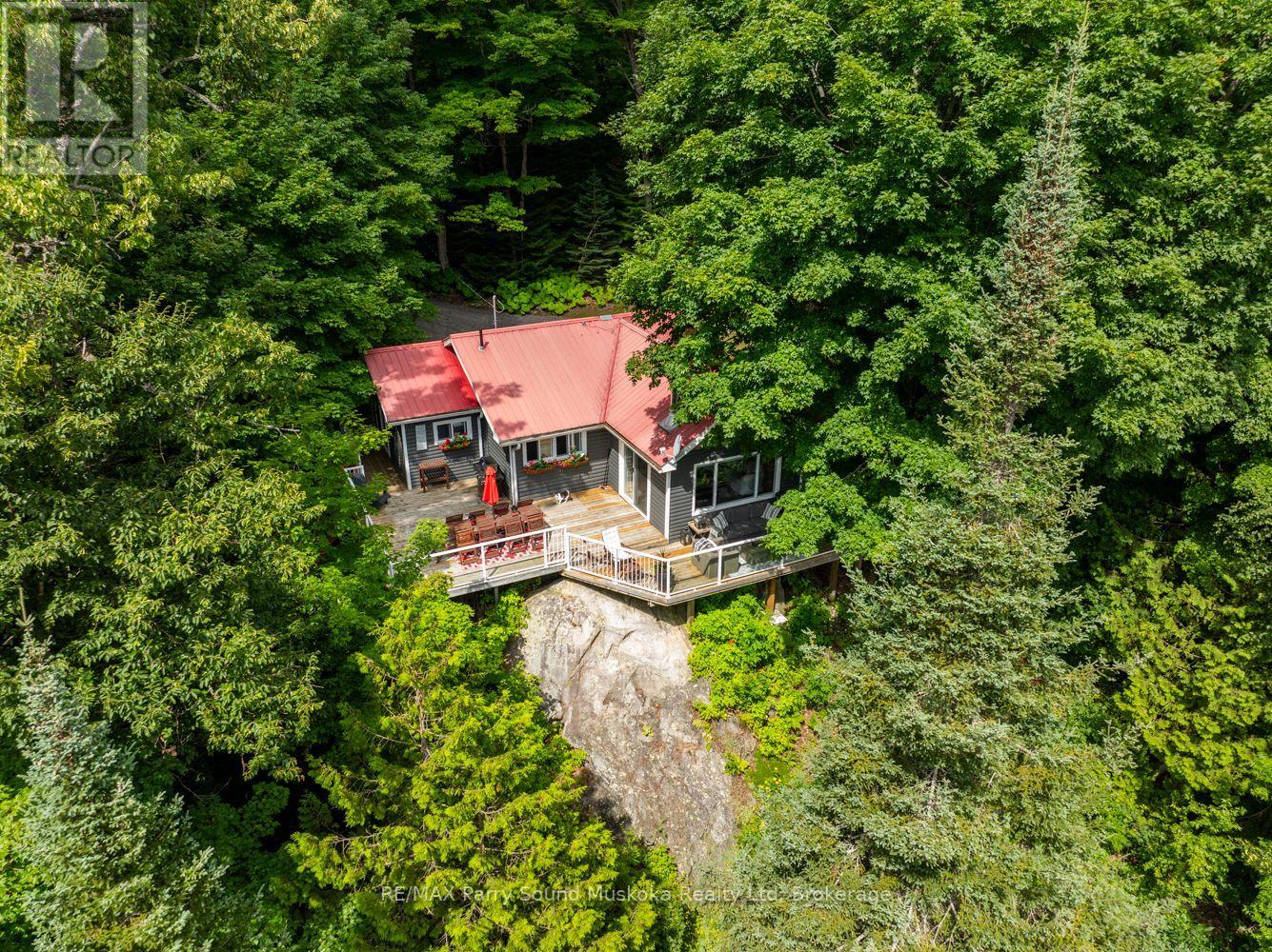 74 Captain Estates Rd, Whitestone, Ontario  P0A 1G0 - Photo 6 - X12182613