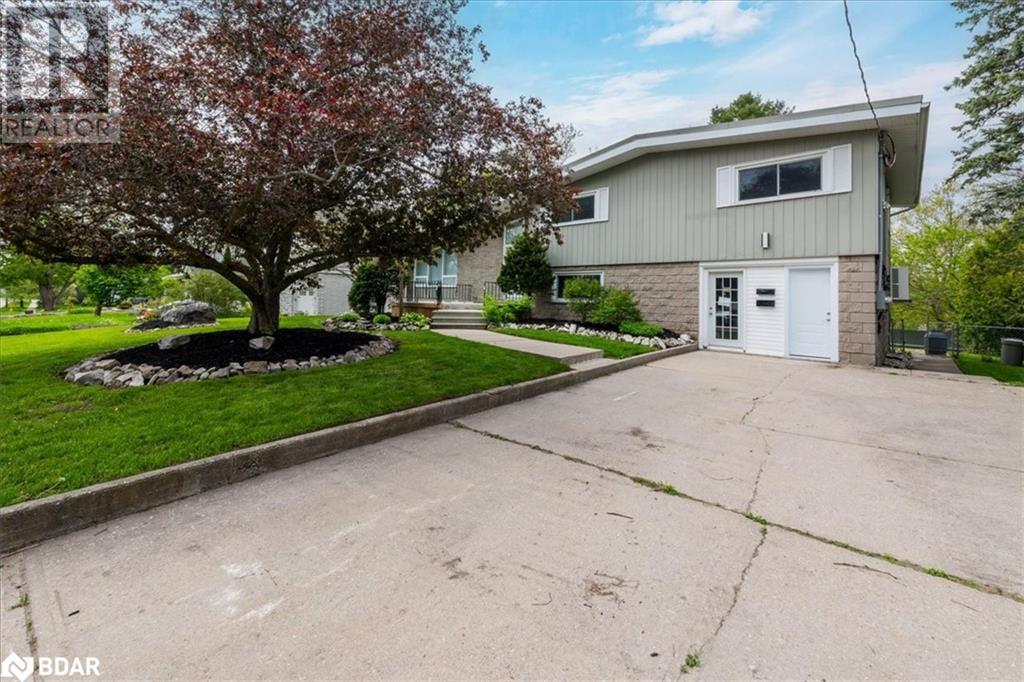 46 EUGENIA Street, barrie, Ontario