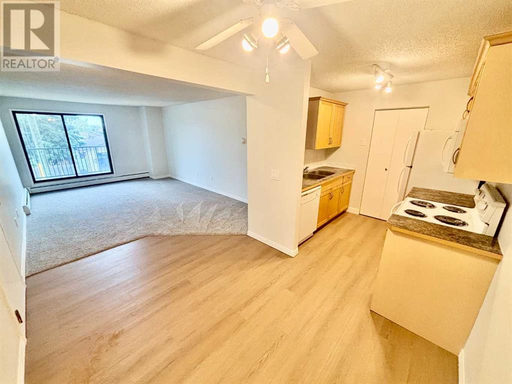 2203, 13045 6 Street Sw, Calgary, Alberta  T2W 5H1 - Photo 1 - A2221598