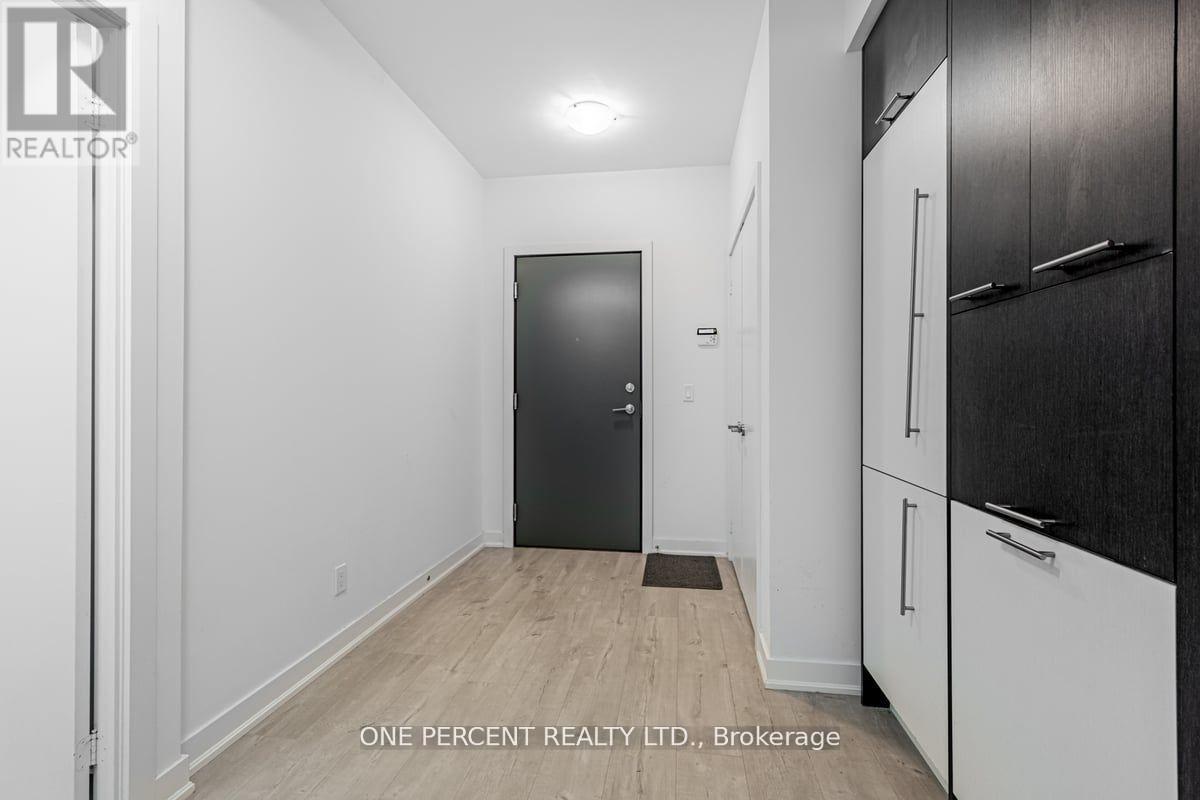 426 - 30 Nelson Street, Toronto, Ontario  M5V 0H5 - Photo 2 - C12055396