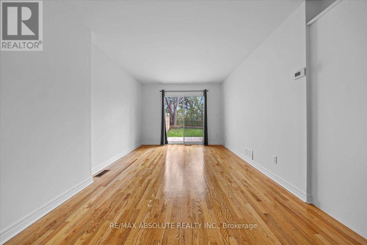 142 Lees Avenue, Ottawa, Ontario  K1S 0C3 - Photo 14 - X12132300