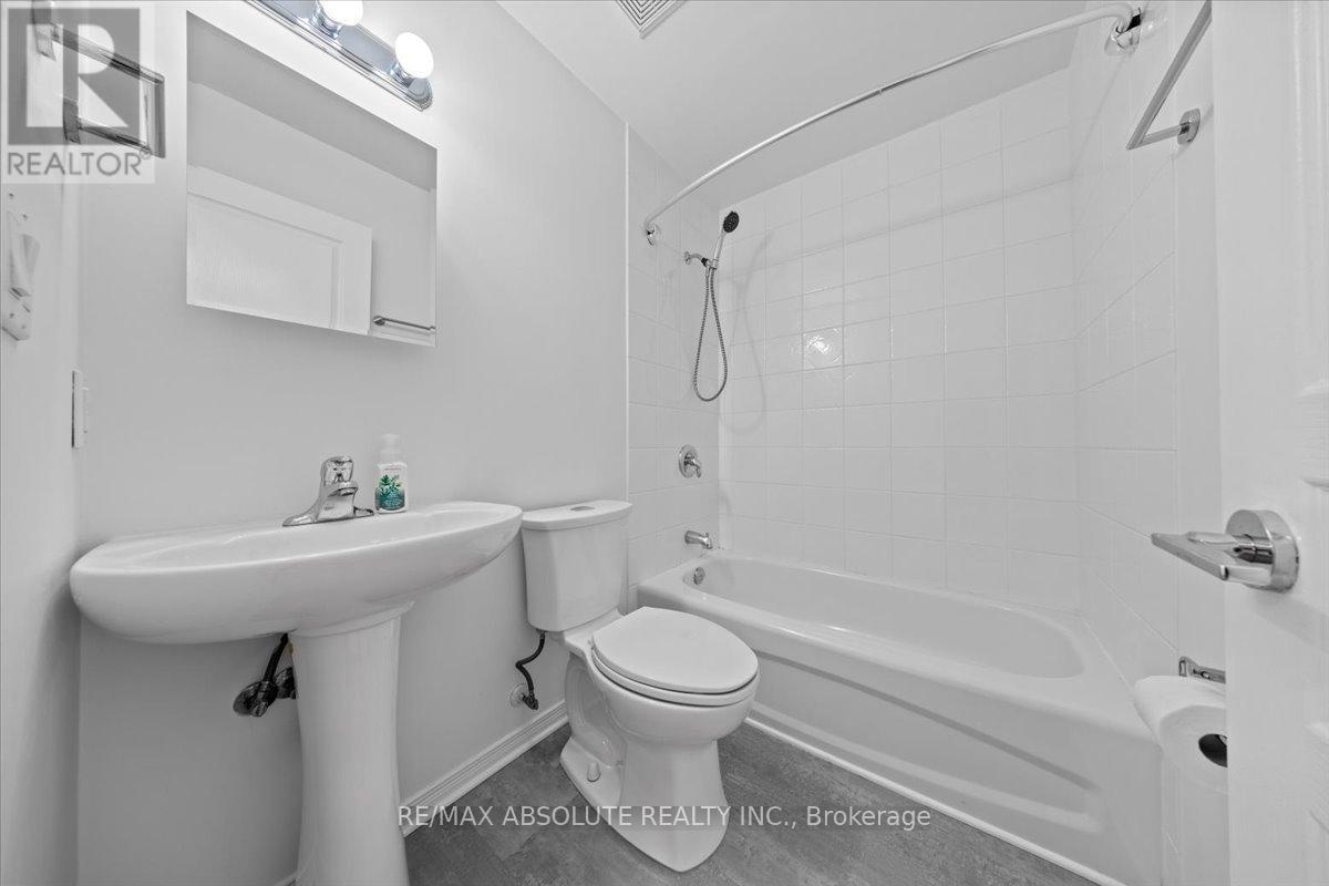 142 Lees Avenue, Ottawa, Ontario  K1S 0C3 - Photo 17 - X12132300