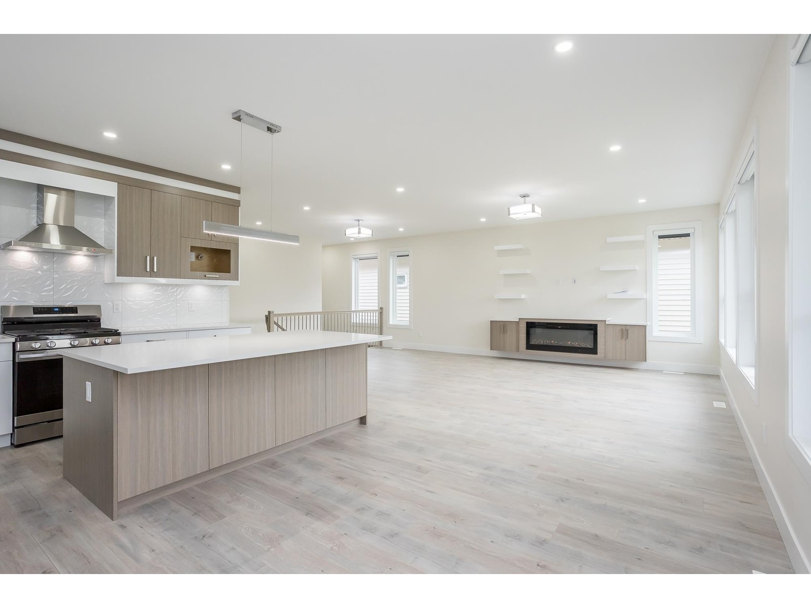 9237 Sitka Place, Chilliwack Proper East, Chilliwack, British Columbia  V2P 8B6 - Photo 14 - R3008921