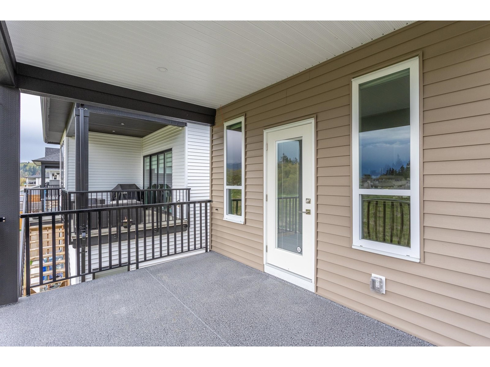 9237 Sitka Place, Chilliwack Proper East, Chilliwack, British Columbia  V2P 8B6 - Photo 30 - R3008921