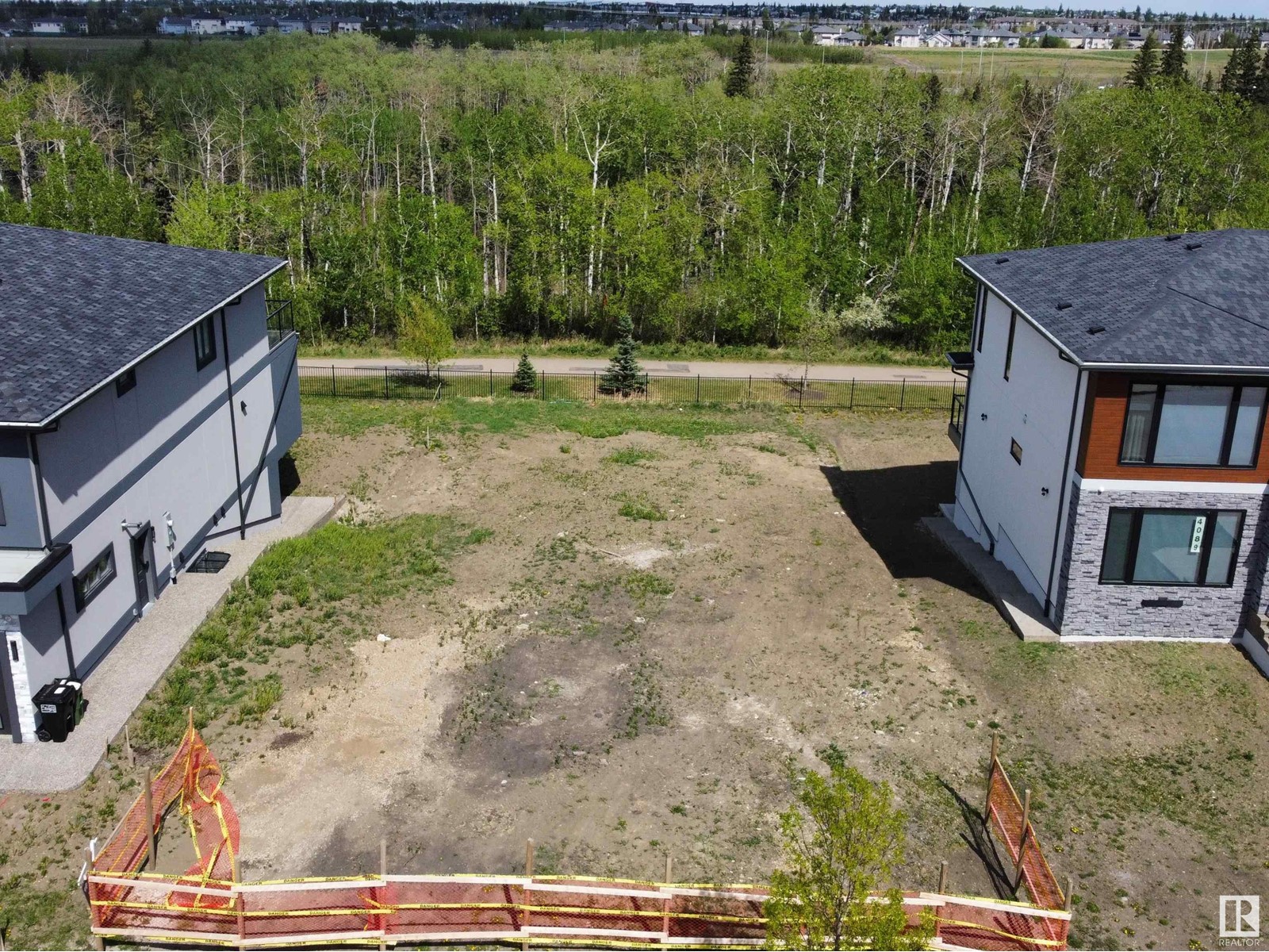 Property at 4091 WHISPERING RIVER DR NW image 3