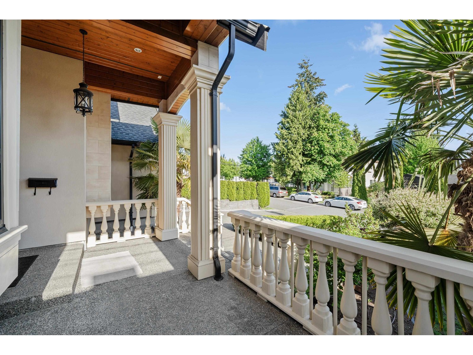 Property at 11583 76 AVENUE image 3