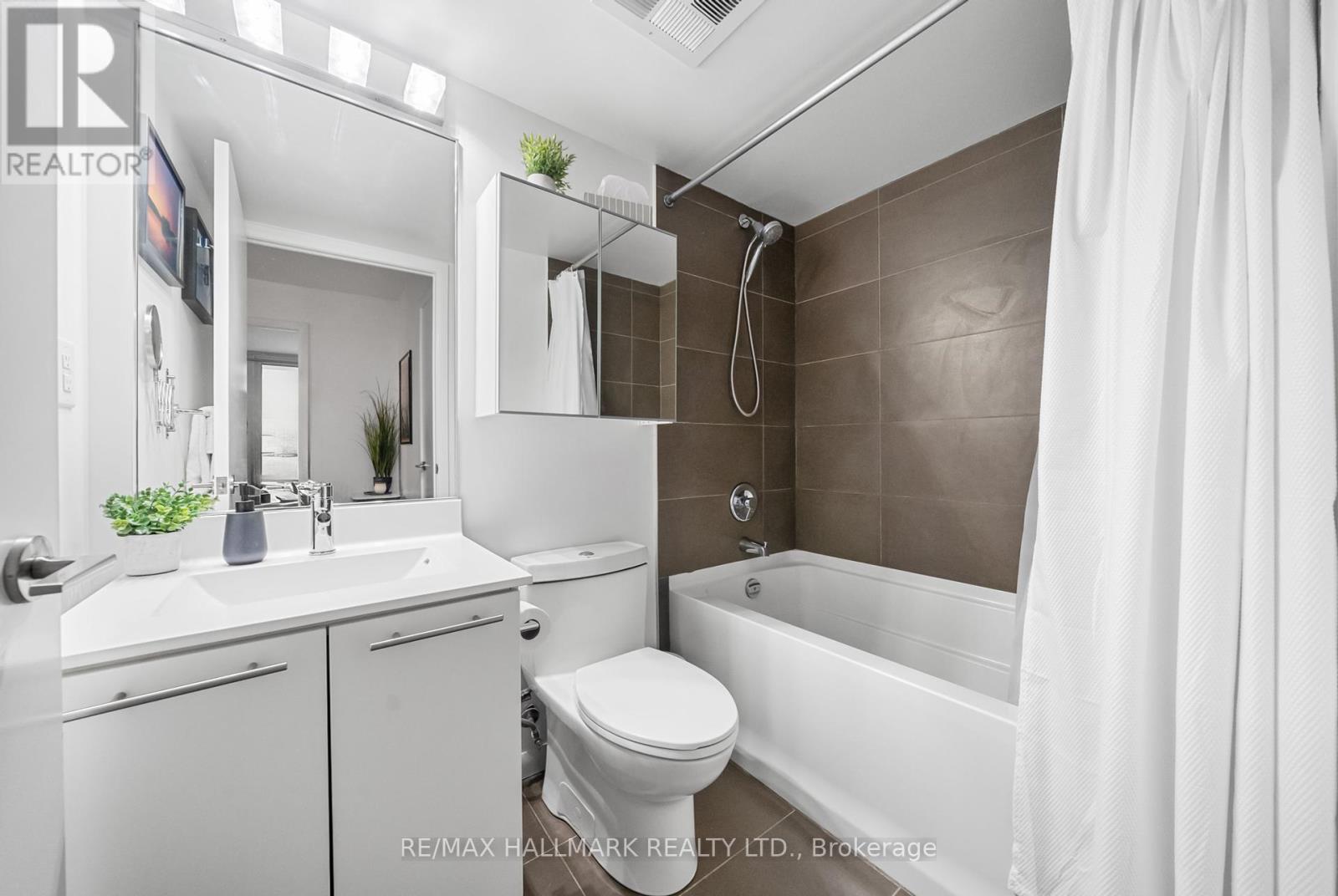 903 - 96 St Patrick Street, Toronto (Kensington-Chinatown), Ontario  M5T 1V2 - Photo 18 - C12182600