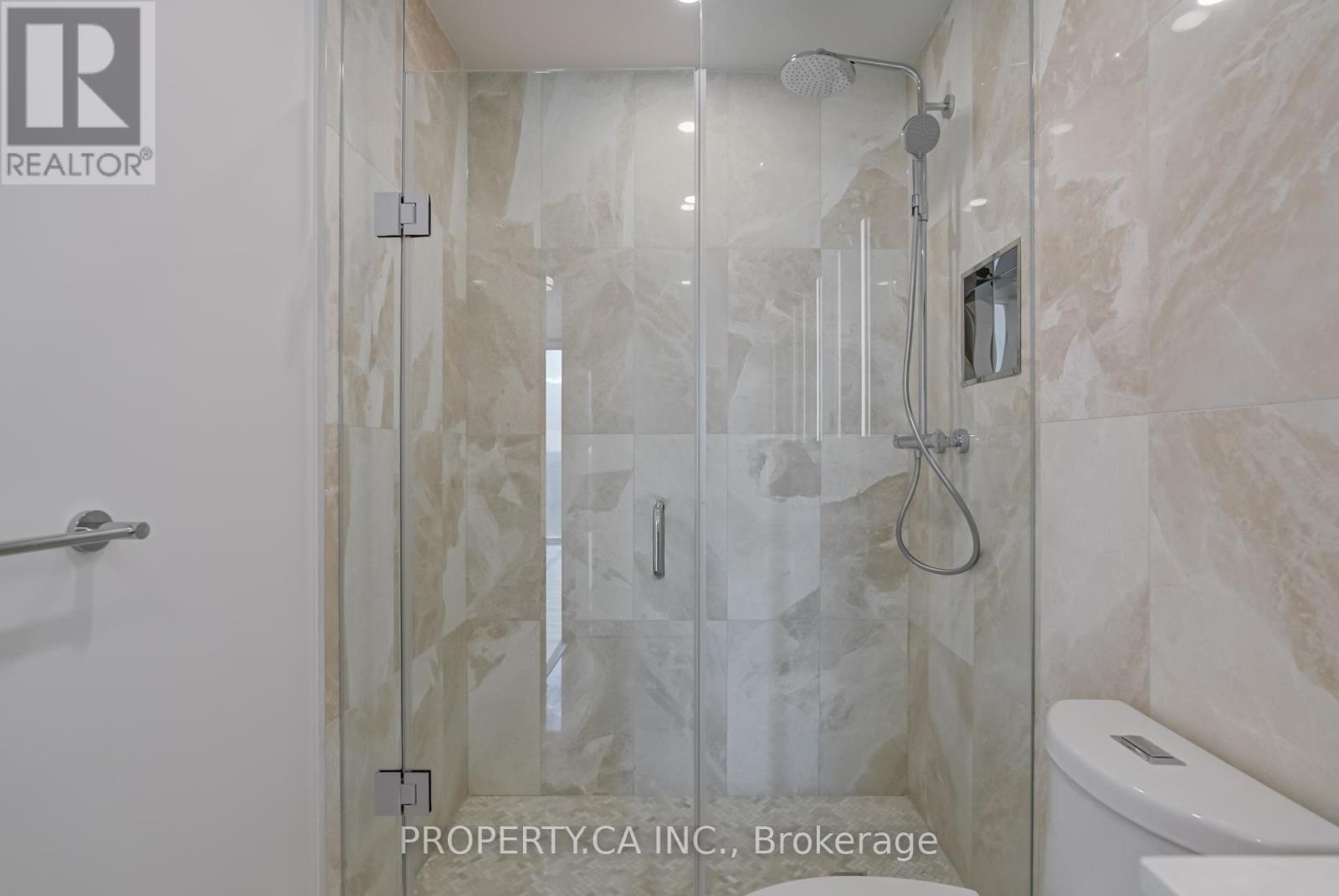 3003 - 10 Inn On The Park Drive, Toronto, Ontario  M3C 0P9 - Photo 16 - C12182624