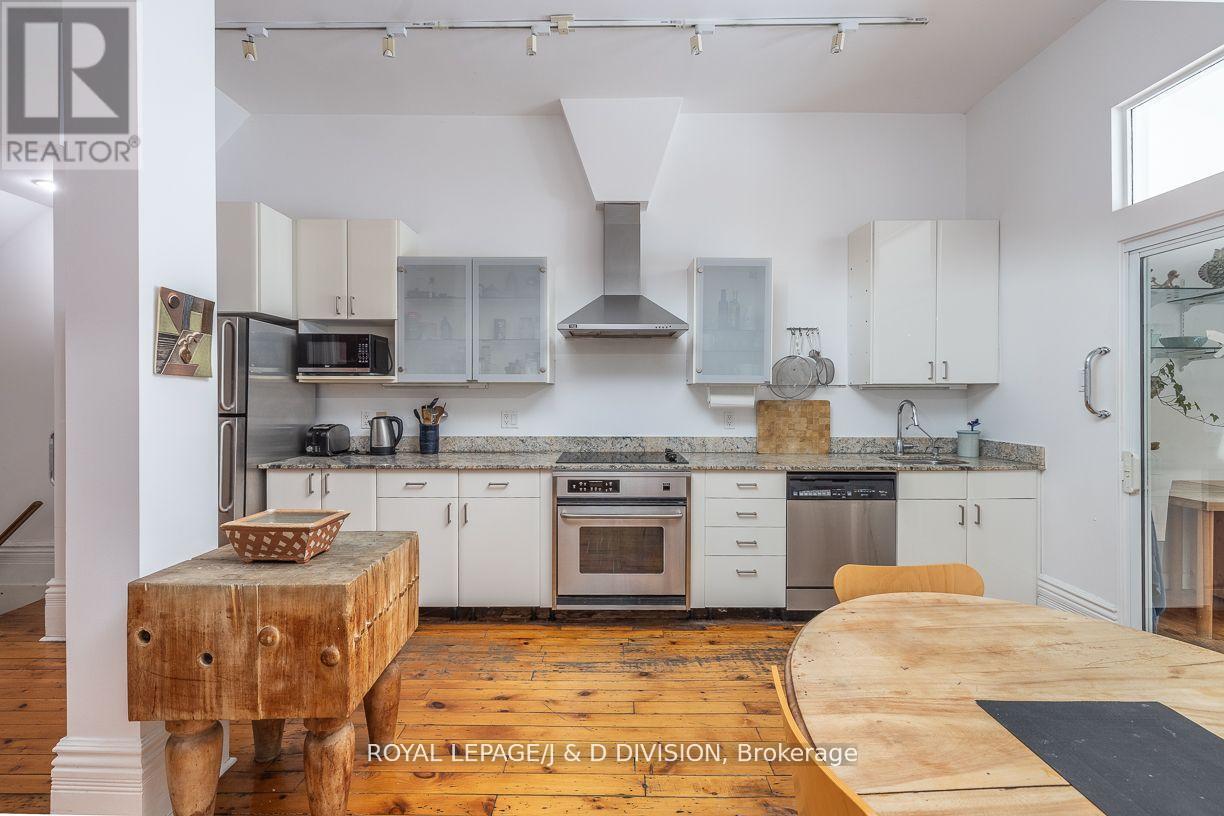 187 Crawford Street, Toronto (Trinity-Bellwoods), Ontario  M6J 2V5 - Photo 8 - C12182658