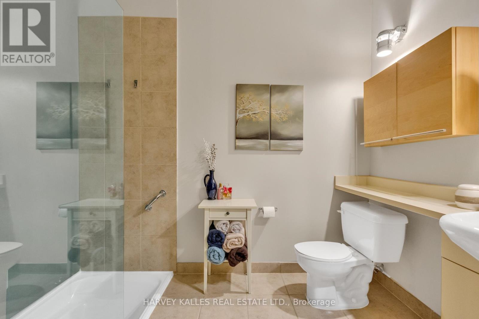 837 - 155 Dalhousie Street, Toronto, Ontario  M5B 2P7 - Photo 9 - C12182664
