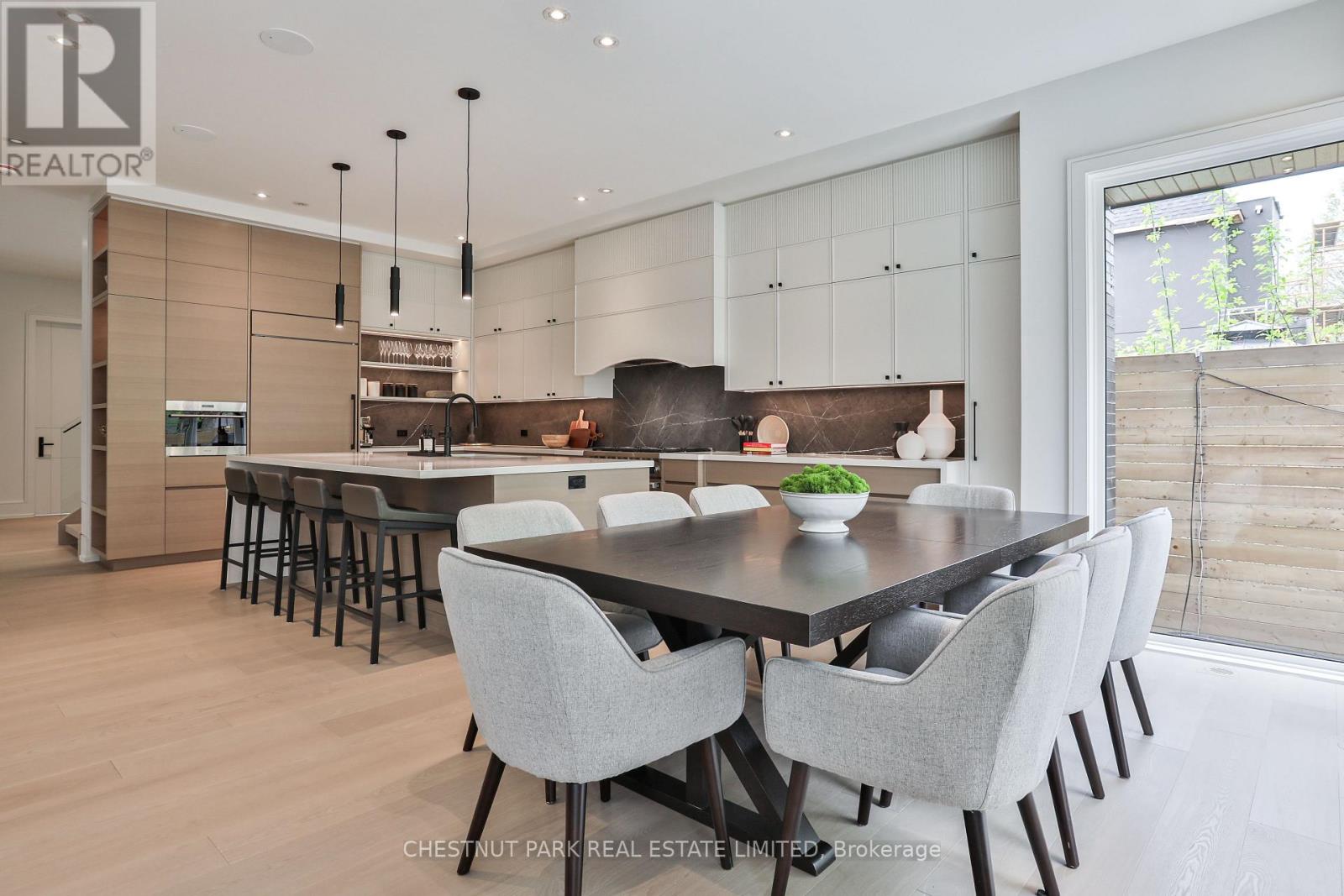 2 Marchwood Drive, Toronto, Ontario  M3H 1J8 - Photo 13 - C12182665
