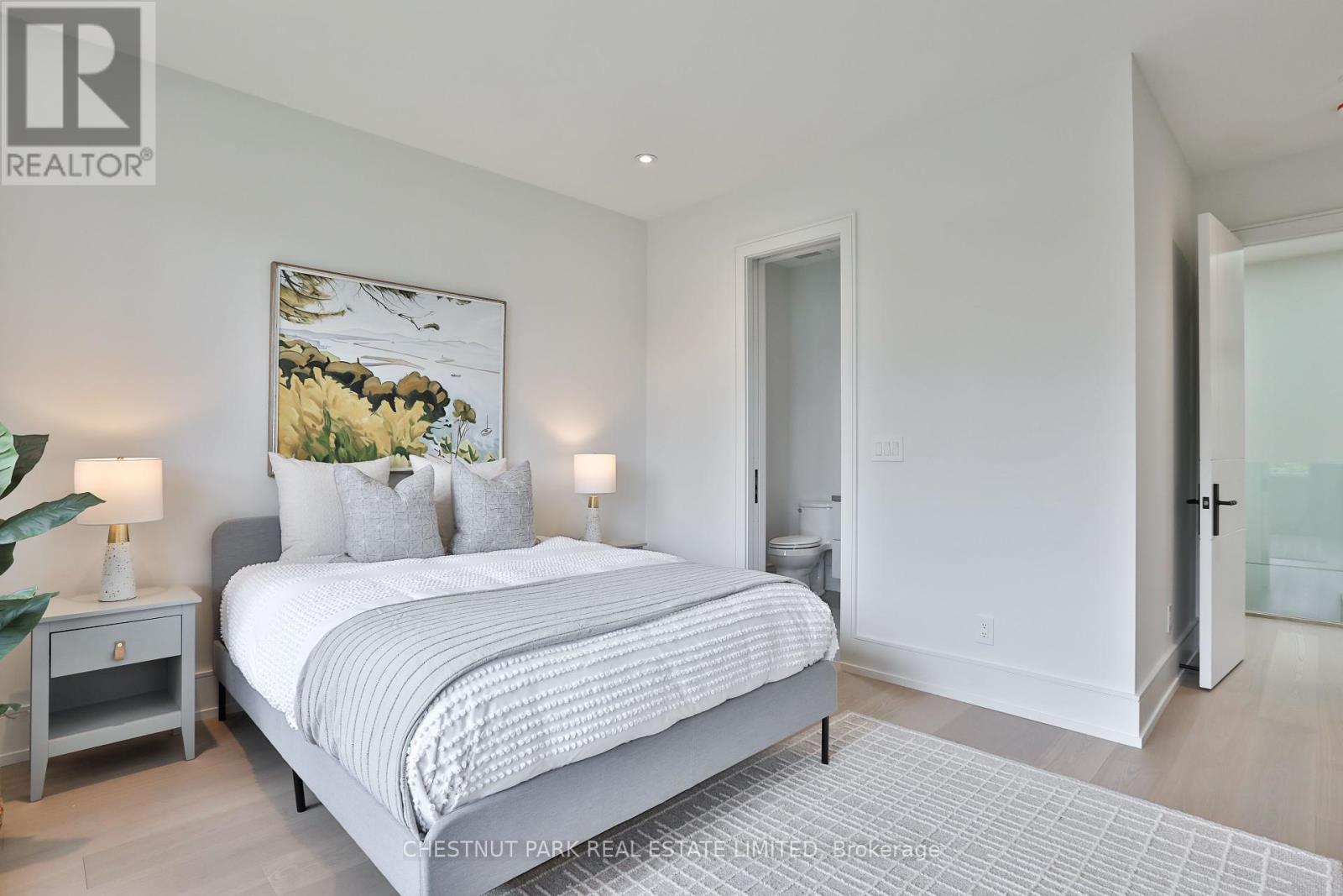 2 Marchwood Drive, Toronto, Ontario  M3H 1J8 - Photo 24 - C12182665