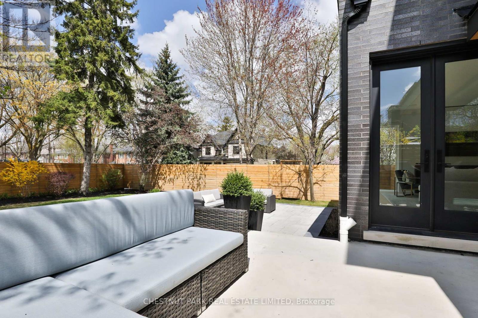 2 Marchwood Drive, Toronto, Ontario  M3H 1J8 - Photo 33 - C12182665