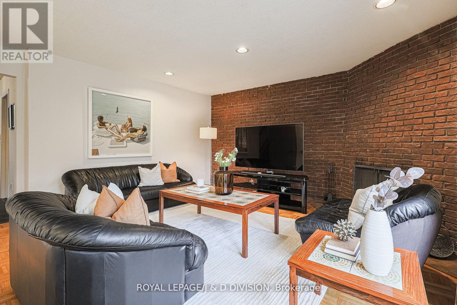 59 Mellowood Drive, Toronto, Ontario  M2L 2E4 - Photo 14 - C12182666