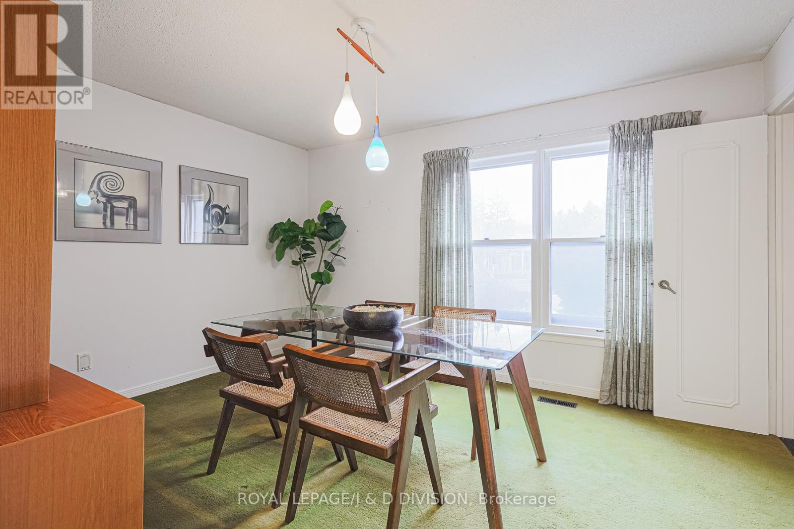 59 Mellowood Drive, Toronto, Ontario  M2L 2E4 - Photo 8 - C12182666