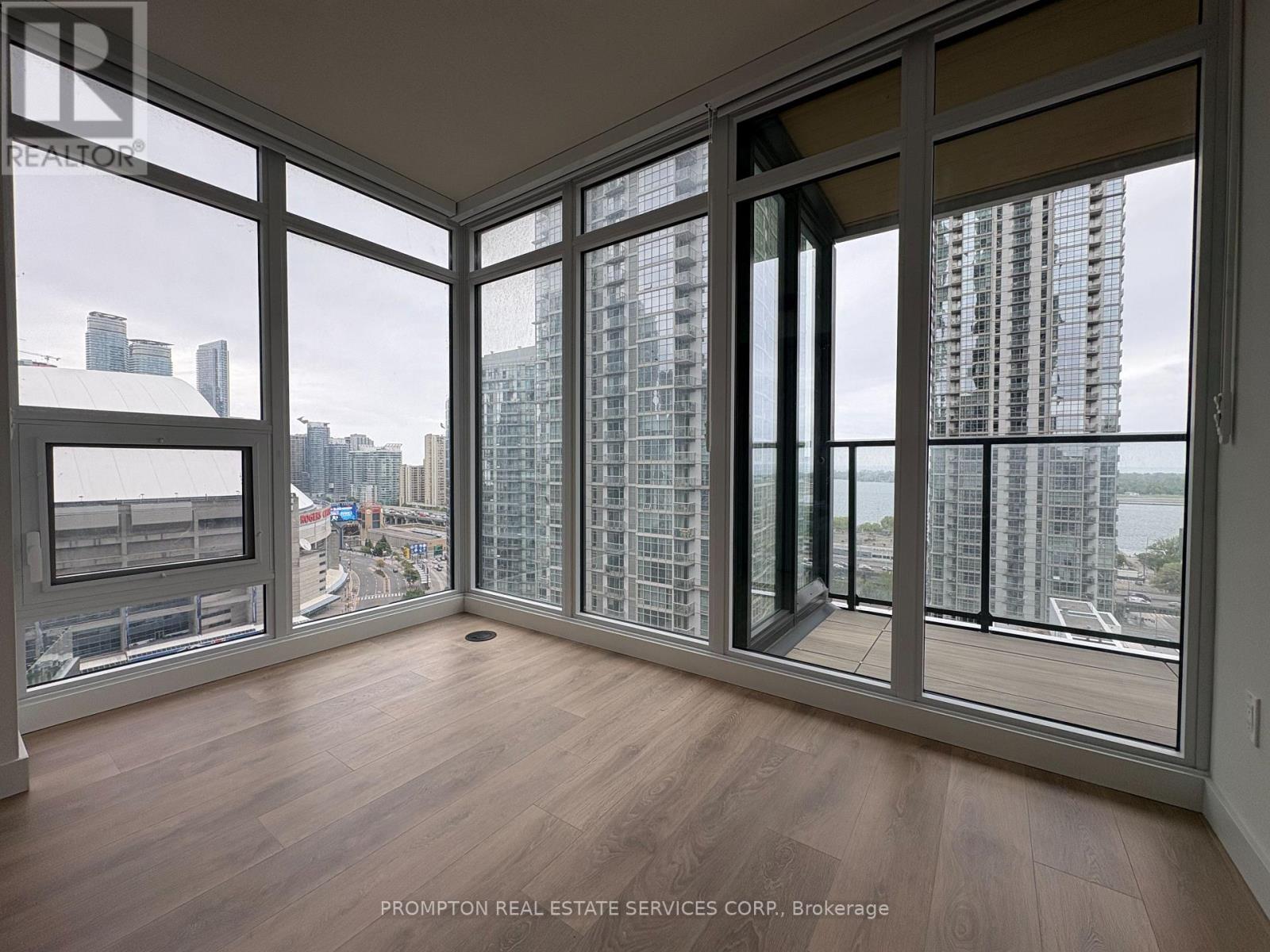 1810 - 3 Concord Cityplace Way, Toronto, Ontario  M5V 0X4 - Photo 5 - C12182678