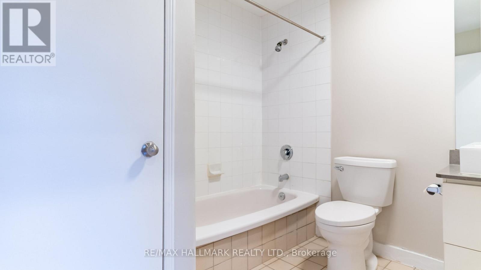 324 - 500 Richmond Street W, Toronto, Ontario  M5V 3N4 - Photo 24 - C12182693