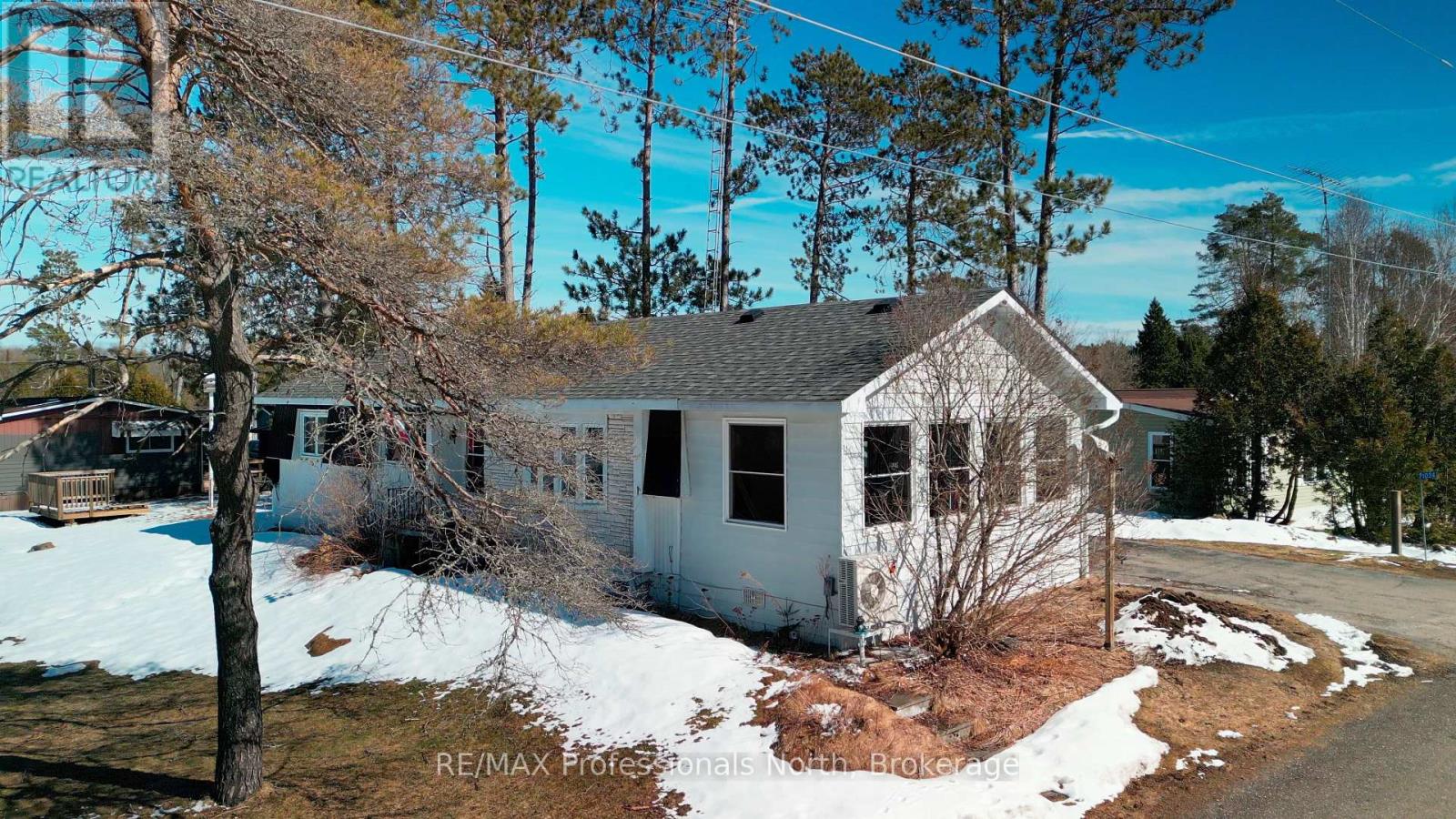 1024 Fifth Lane, Minden Hills, Ontario  K0M 2K0 - Photo 34 - X12055996