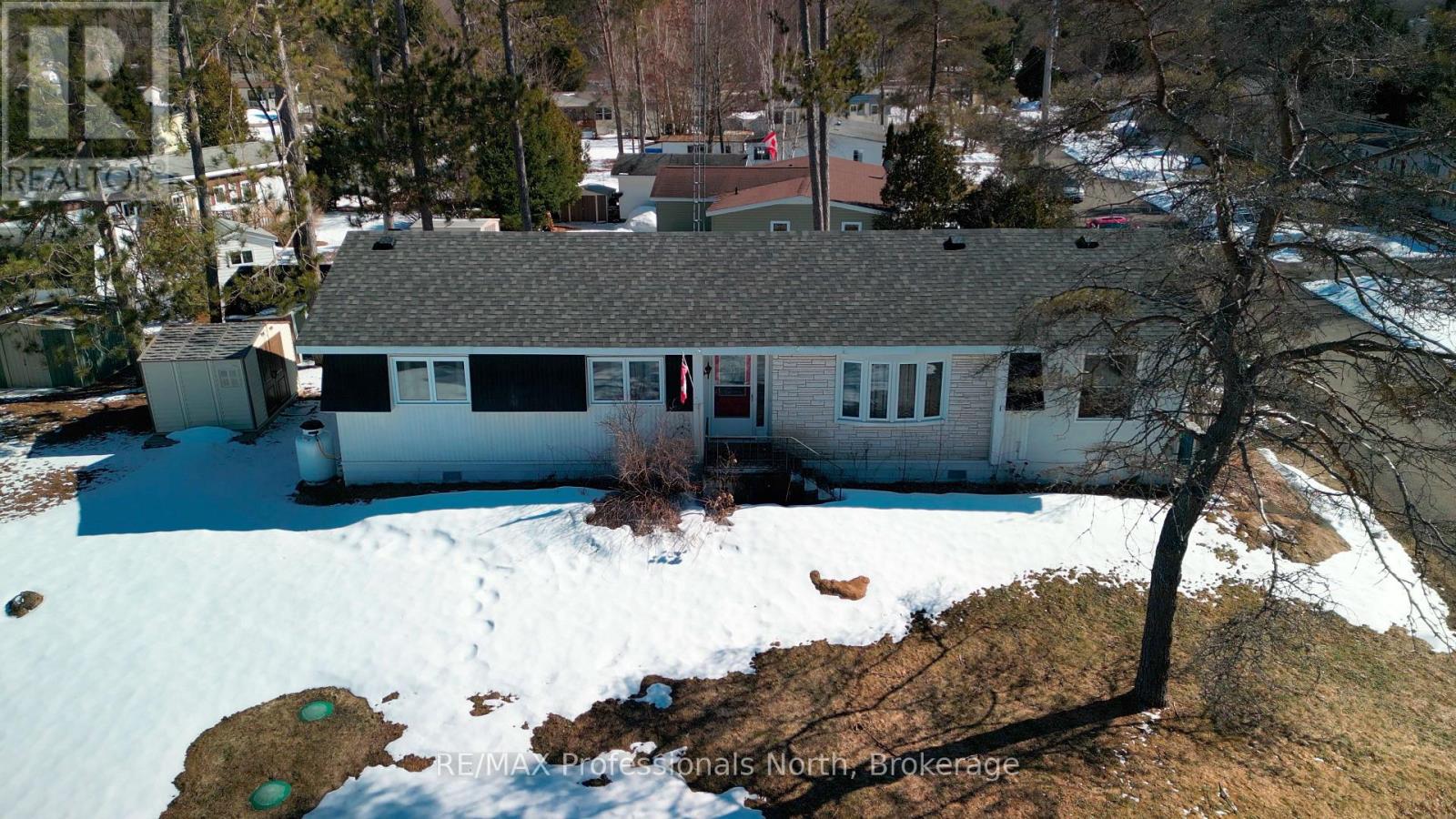 1024 Fifth Lane, Minden Hills, Ontario  K0M 2K0 - Photo 39 - X12055996