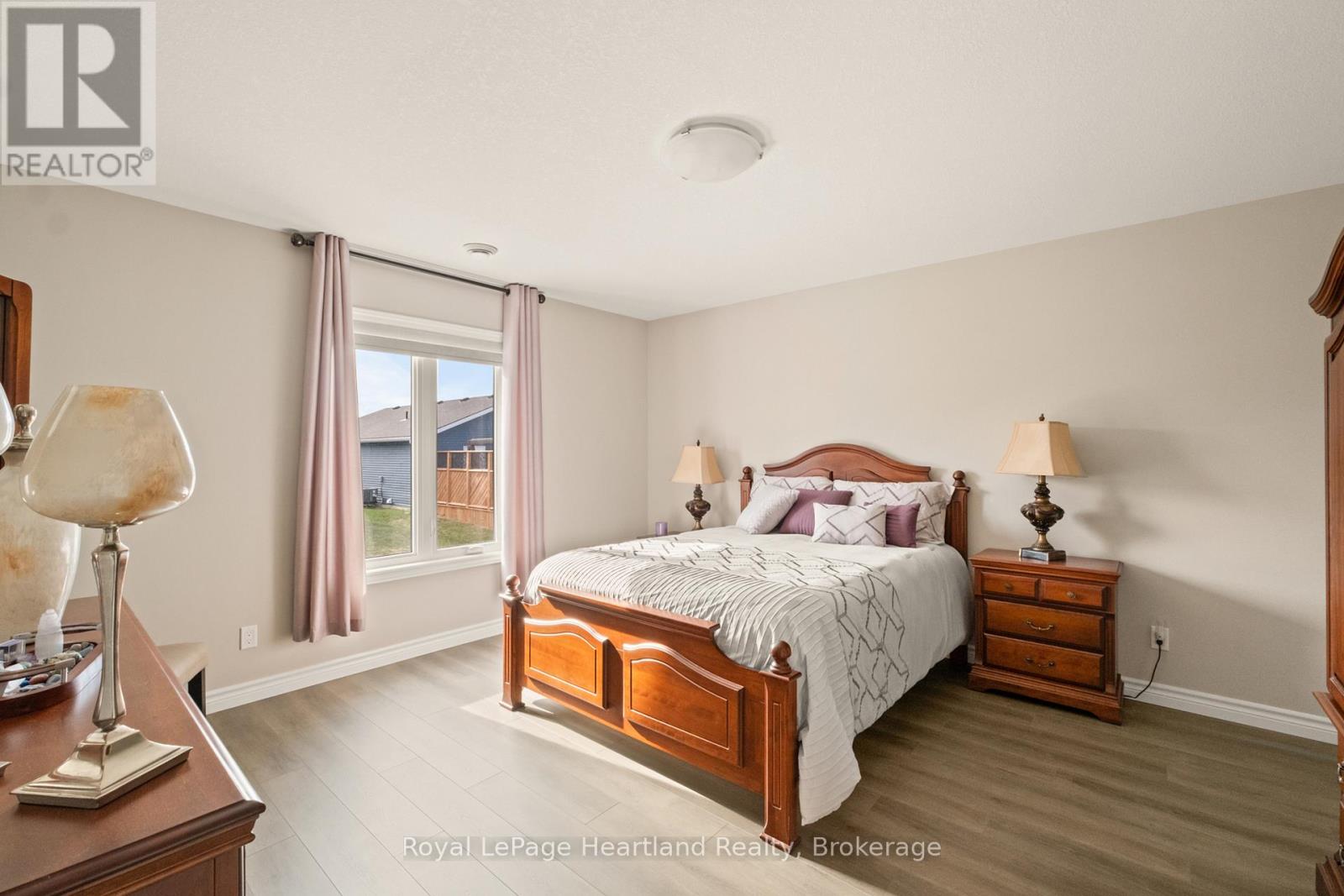 140 Lake Breeze Drive, Ashfield-Colborne-Wawanosh, Ontario  N7A 0C6 - Photo 17 - X12116906