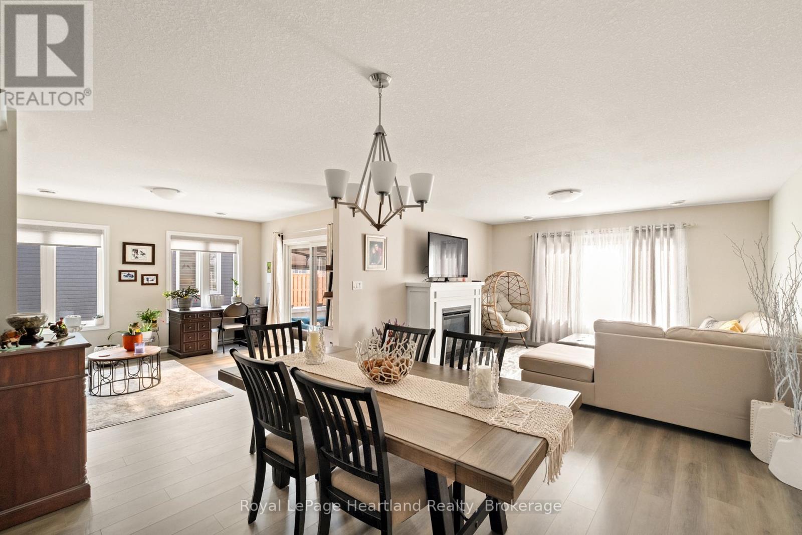 140 Lake Breeze Drive, Ashfield-Colborne-Wawanosh, Ontario  N7A 0C6 - Photo 5 - X12116906