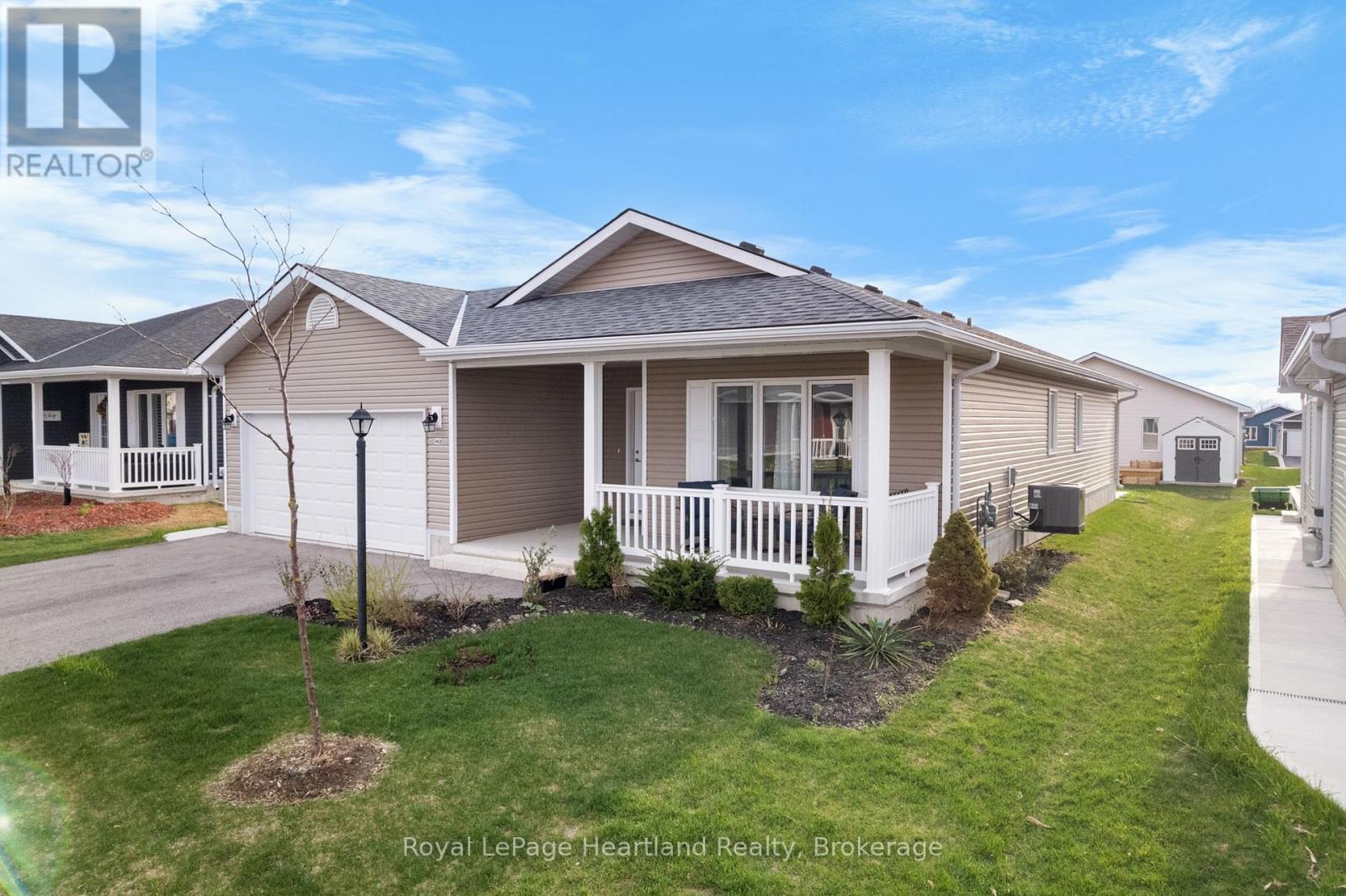 140 LAKE BREEZE DRIVE, Ashfield-Colborne-Wawanosh, Ontario