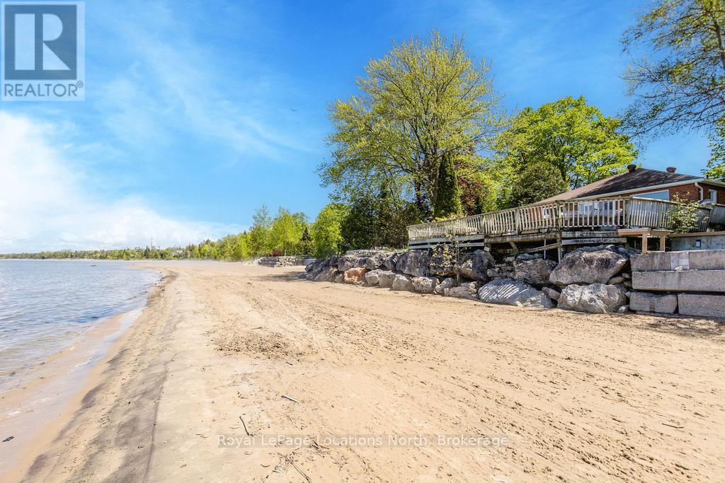 1946 Shore Lane, Wasaga Beach, Ontario  L9Z 1T7 - Photo 37 - S12182703