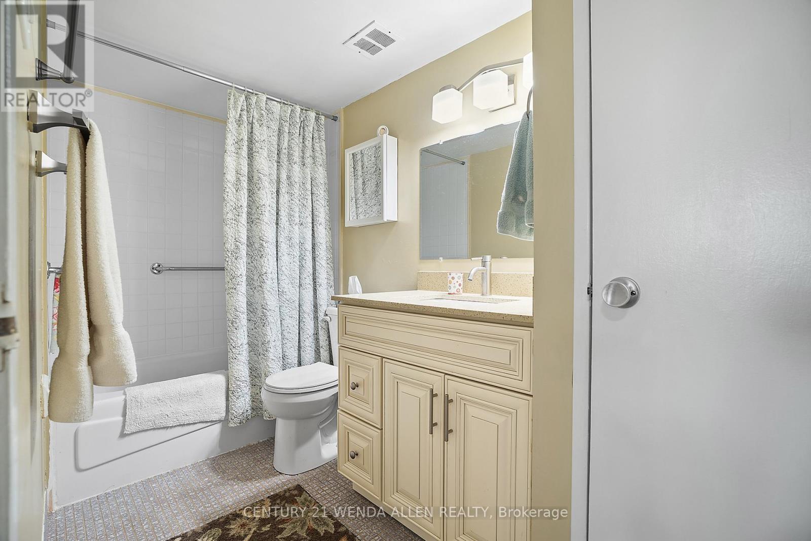 306 - 44 Falby Court, Ajax, Ontario  L1S 3L1 - Photo 25 - E12182607