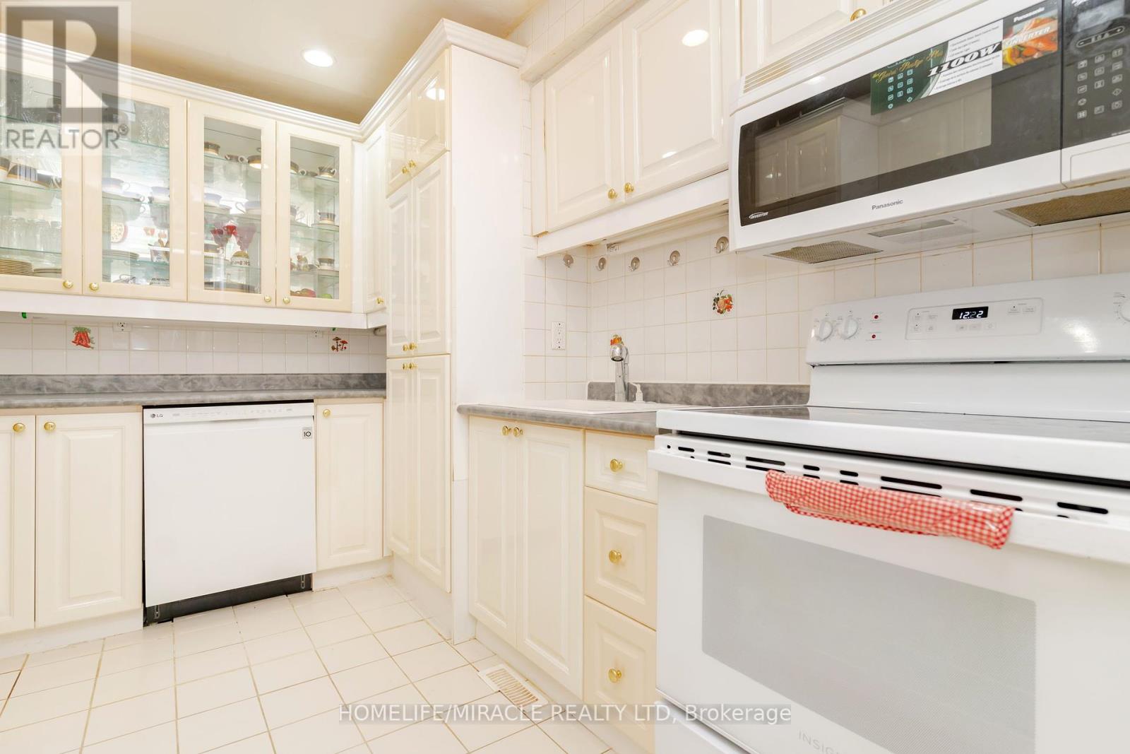 56 - 50 Blackwell Avenue, Toronto (Malvern), Ontario  M1B 1K2 - Photo 13 - E12182637