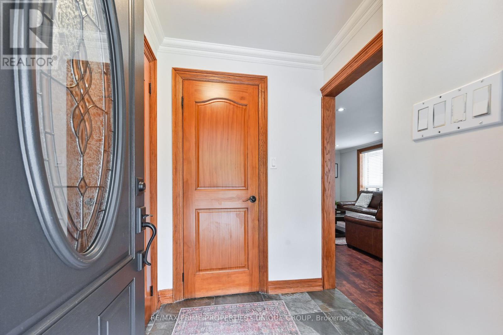 Property at 16 EASTWOOD AVENUE image 5