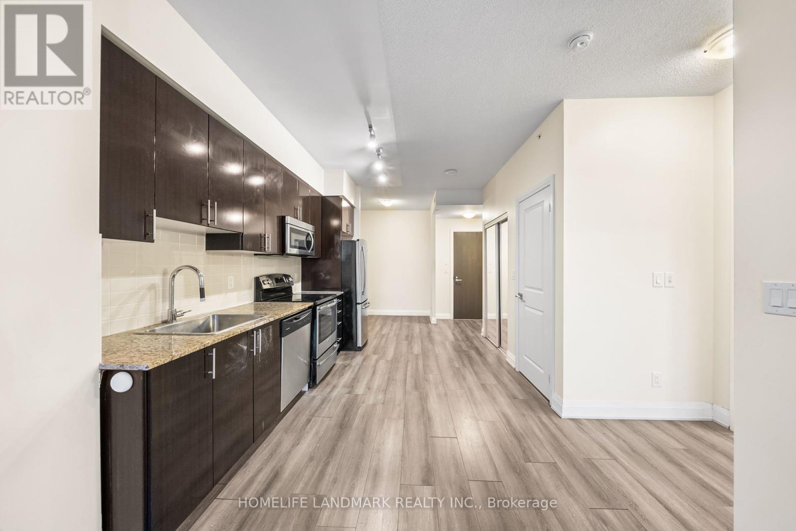 2106 - 7171 Yonge Street, Markham, Ontario  L3T 0C5 - Photo 9 - N12139004