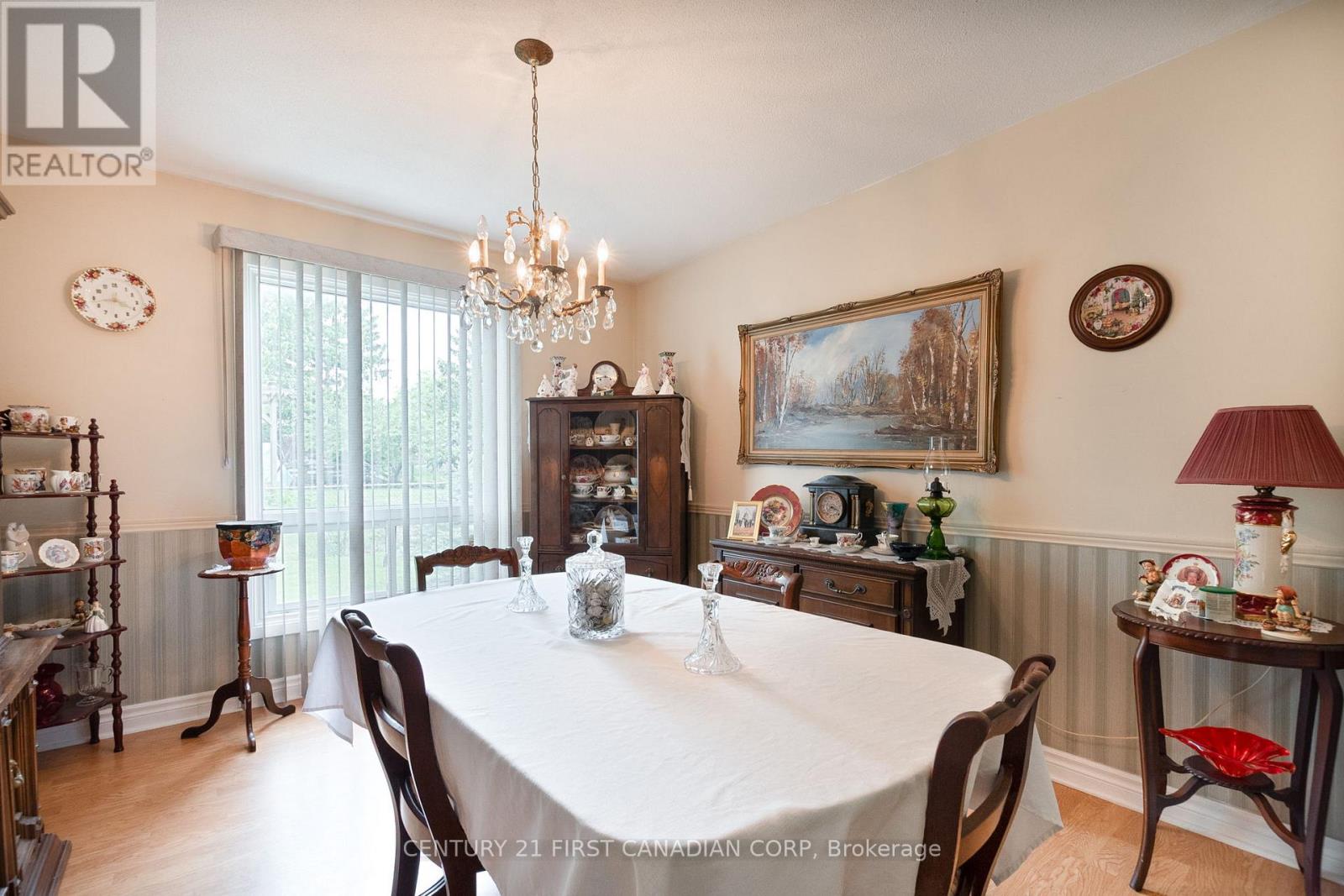 992 Farnham Road, London South, Ontario  N6K 1S1 - Photo 13 - X12182738